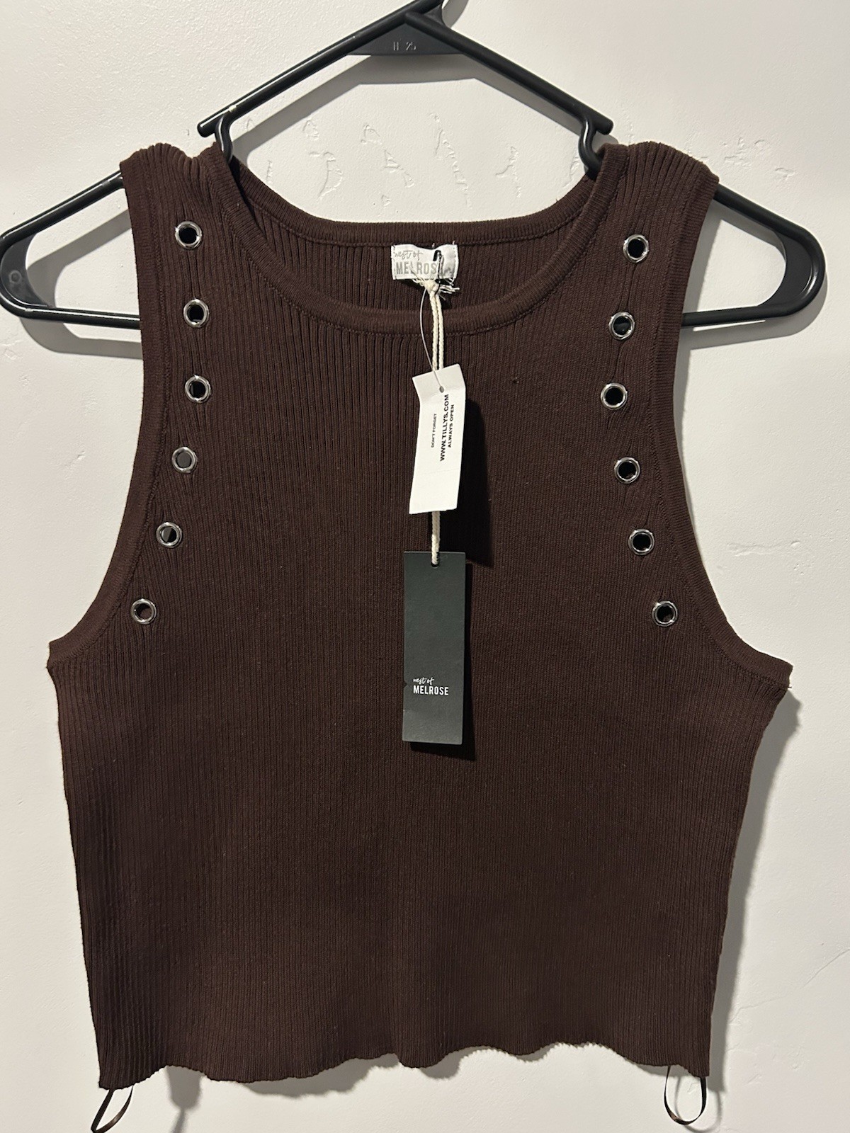 NWT West of Melrose Women’s Brown Ribbed Knit Tank Top Grommet Detail