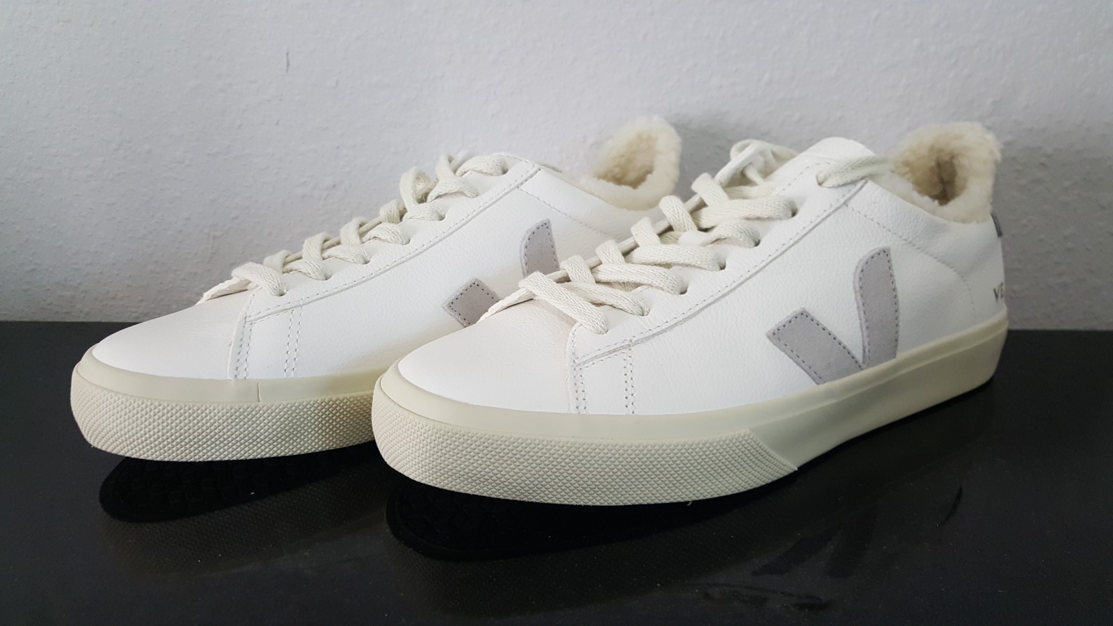 VEJA Campo V12 Unisex Fleece Lined SNEAKERS White Off/ Natural Size W9 /M7