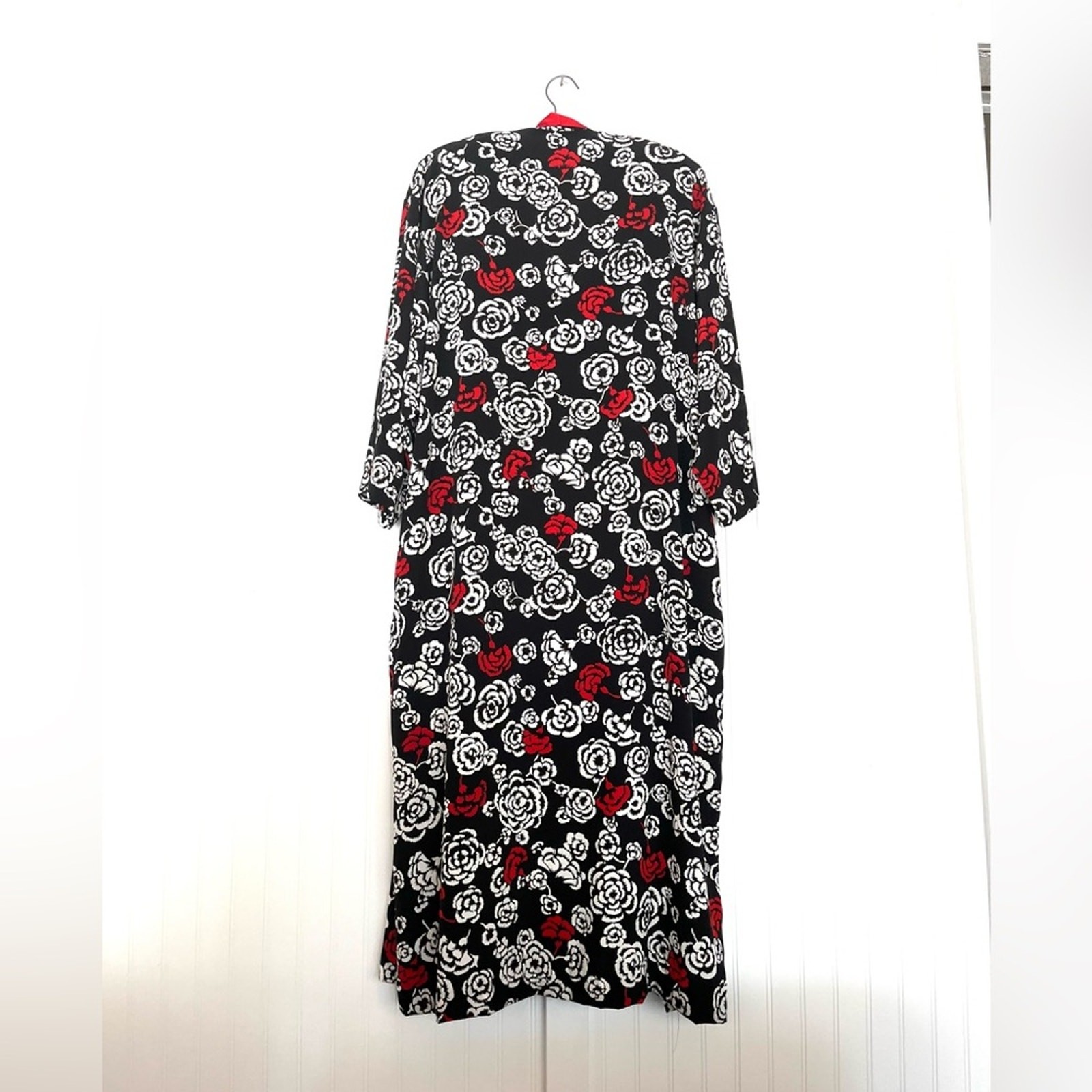 Vintage Black White and Red Nightgown and Robe Set Kimono Floral Peignor Sexy