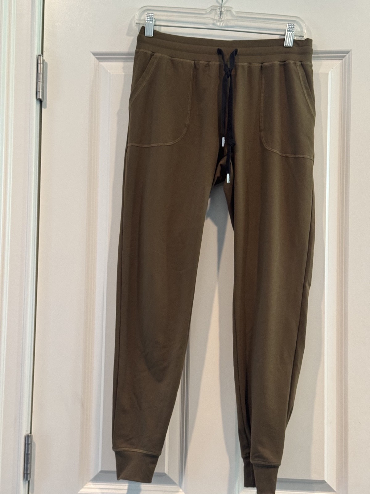 Zyia Rewind Olive Joggers Medium