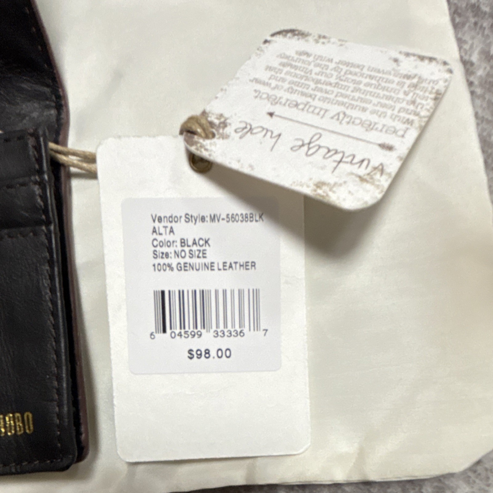 Hobo ALTA Folding Wallet Black Solid Pattern Credit Card Snap Accent Women’s
