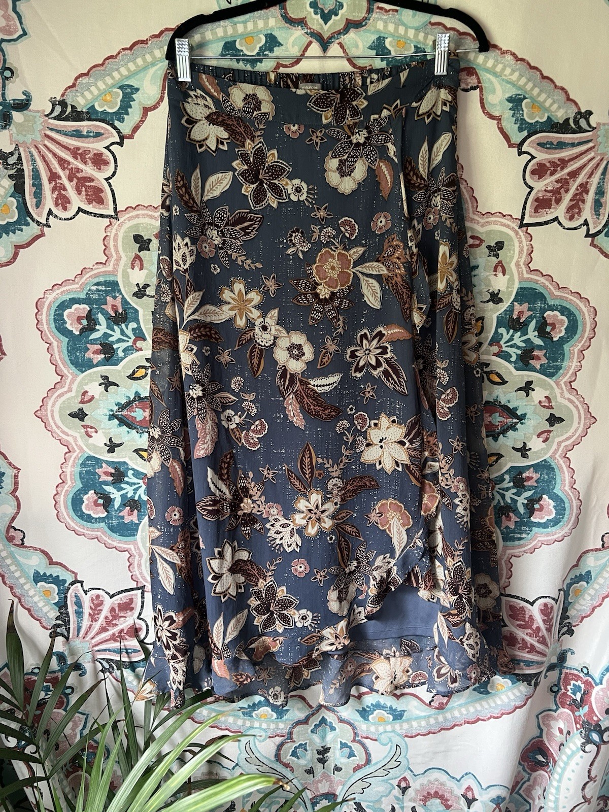 Women’s Maurices Long Skirt Size (M) 100% Polyester