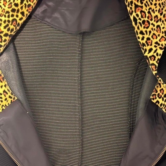 Jessica Howard black and leopard print dress with zipper detail
