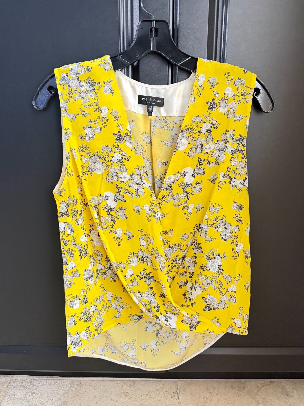 Rag & Bone New York Yellow Floral Sleeveless Blouse XS / US 2 New Without Tags