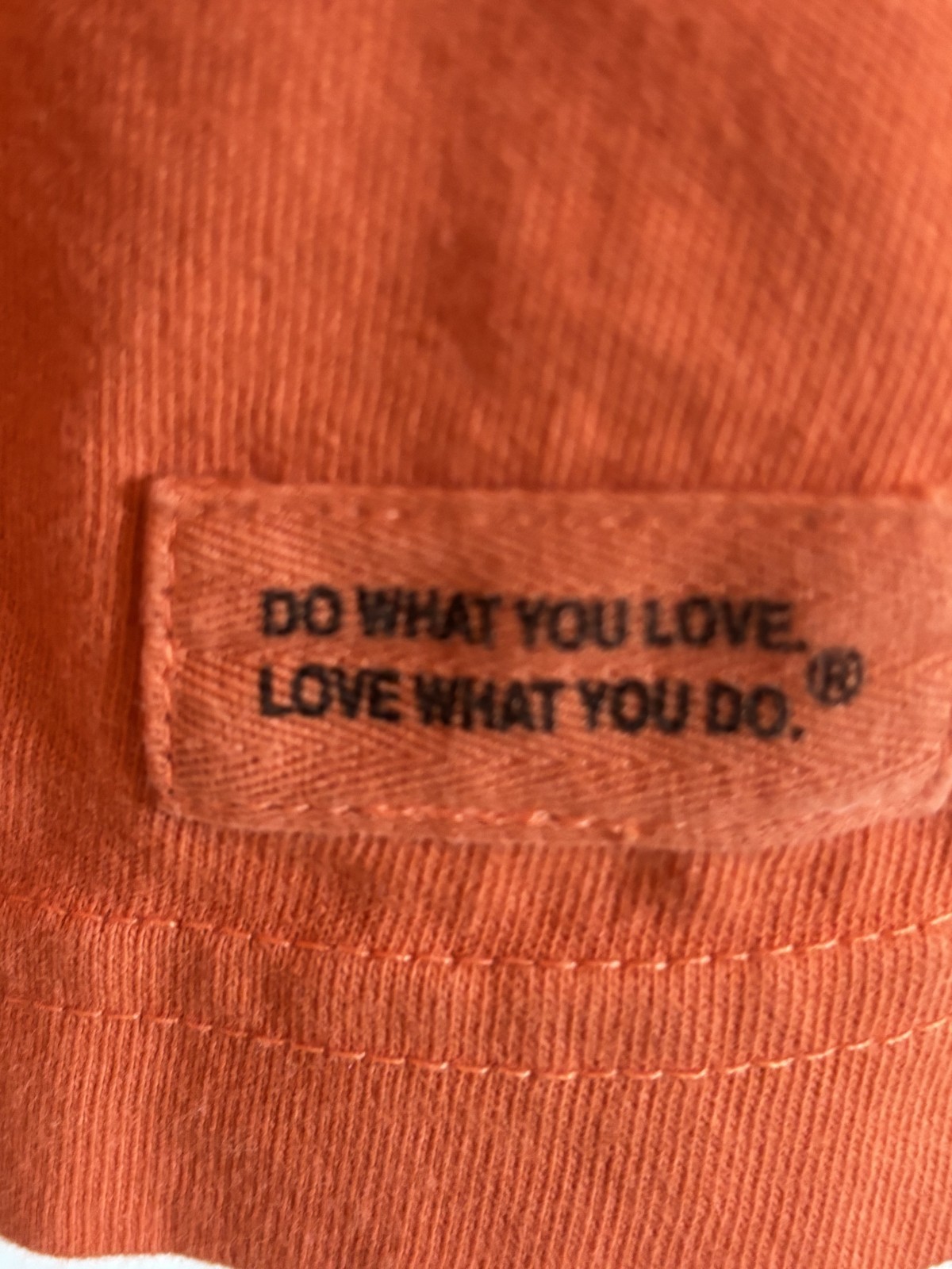 Life is Good Get Outta Town Large Orange Preowned Crusher T Shirt G6799