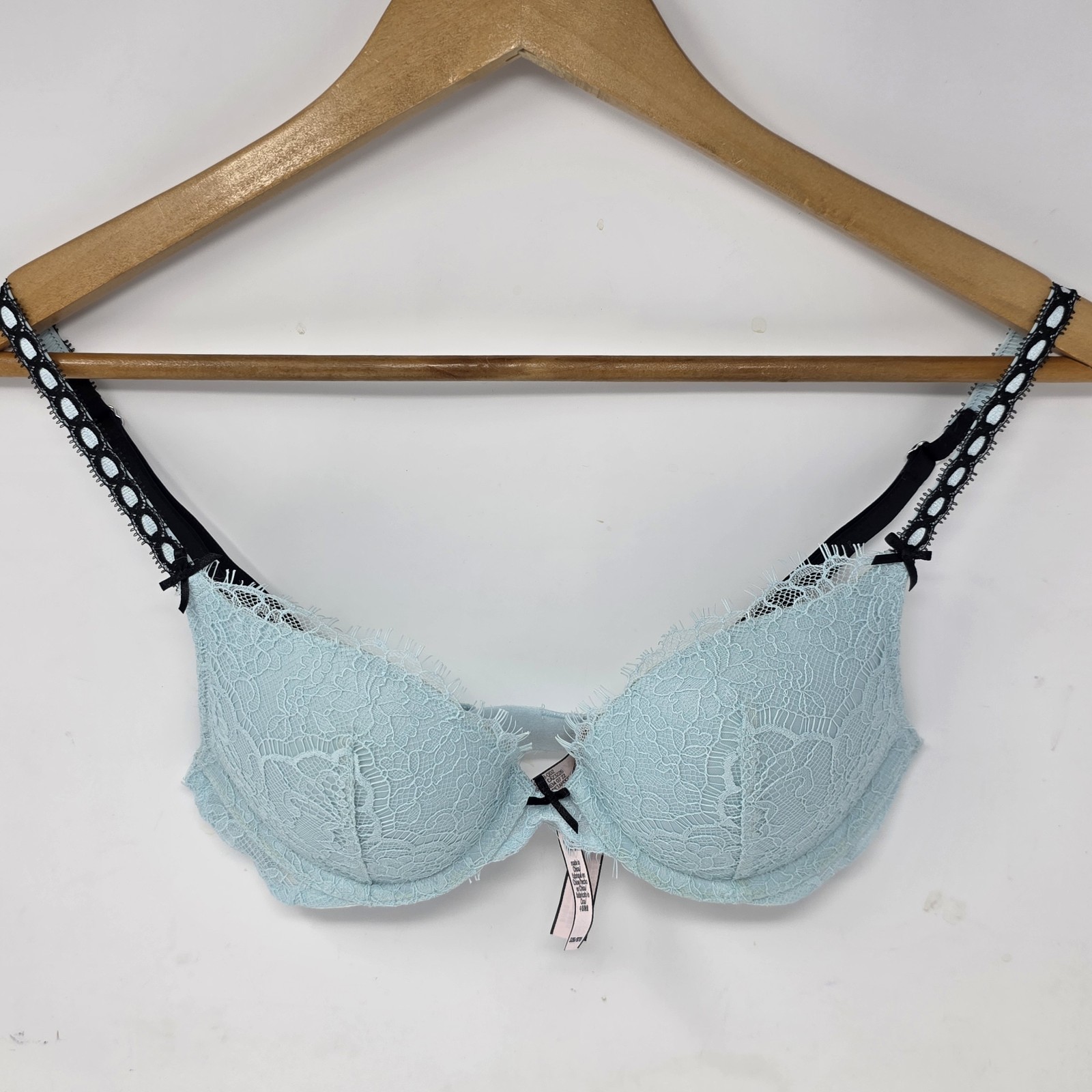 Victoria’s Secret Dream Angels Push Up Bra 32B Blue Lace
