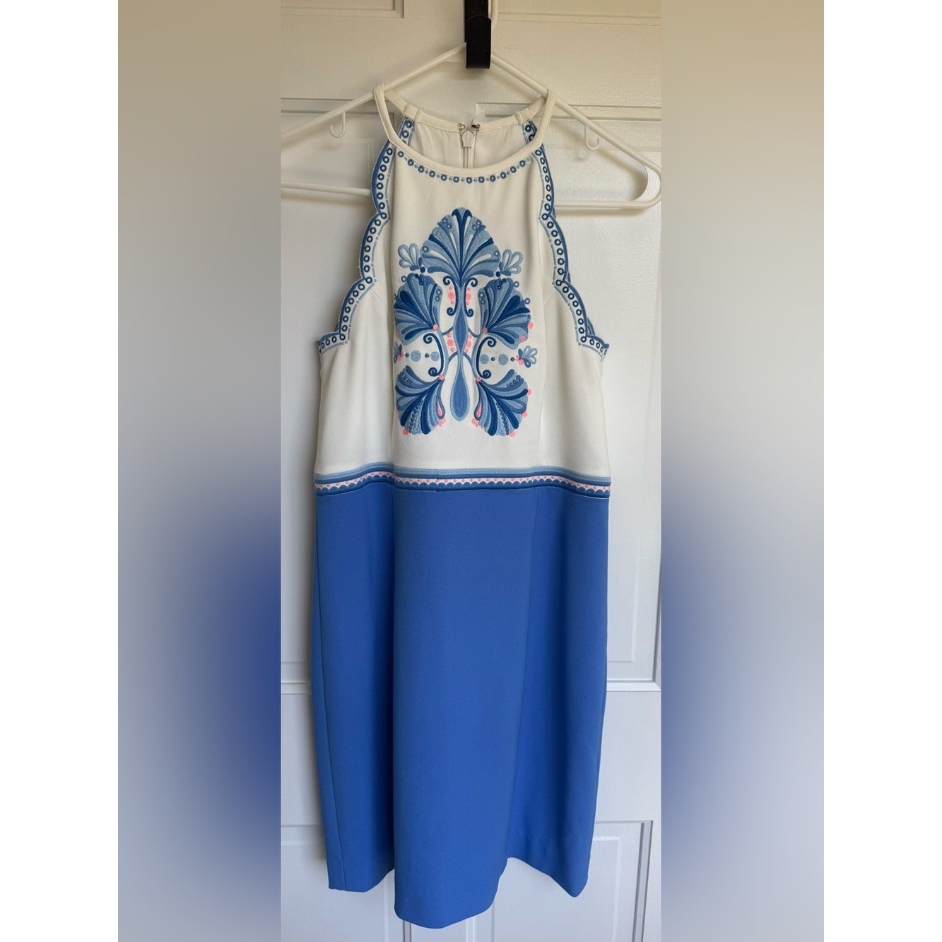 Lilly Pulitzer Blue White Embroidered Scallop Trim Shift Dress