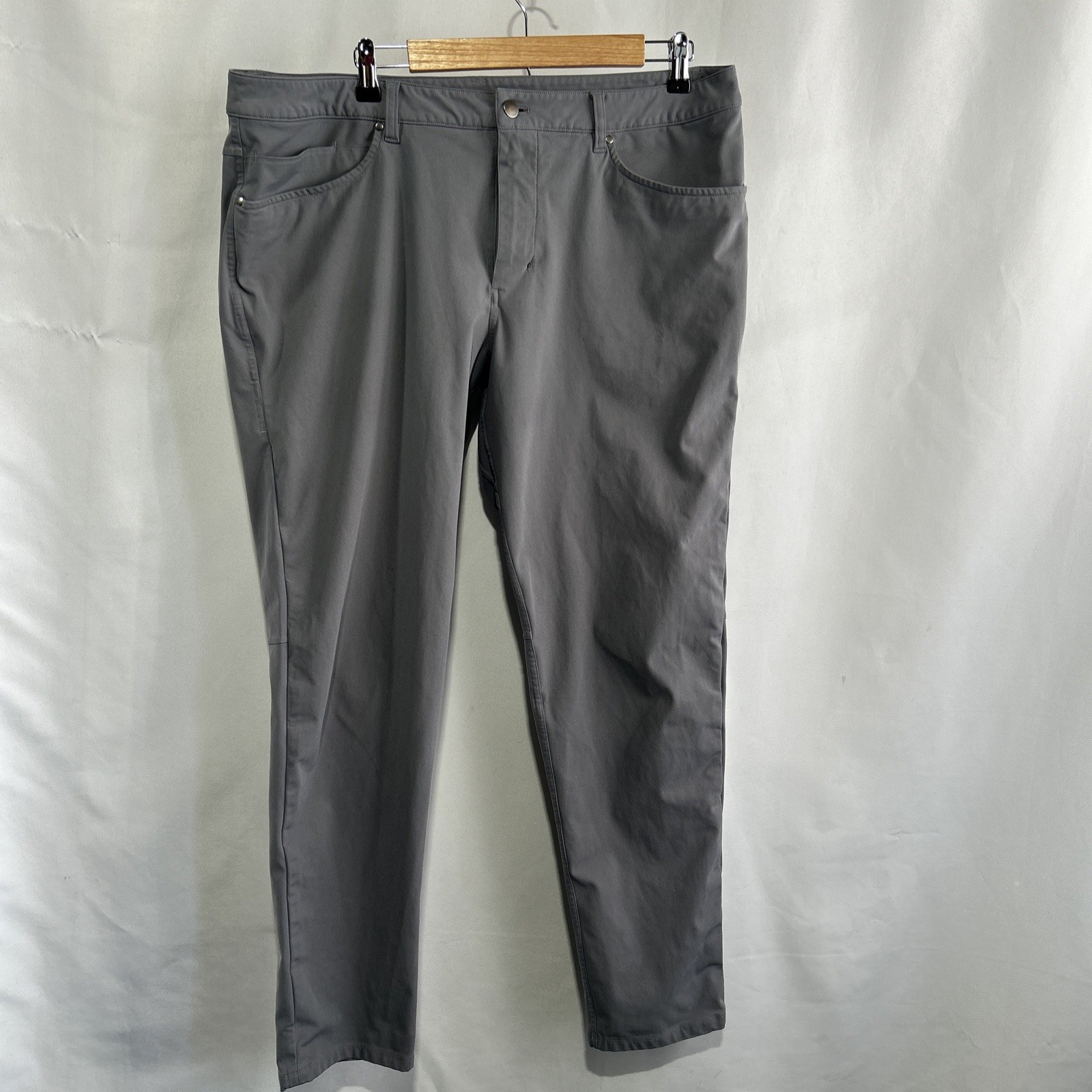 Lululemon Pants Men’s 38×31 ABC 5 Pocket Chino Gray LM5ADAS SEE Pictures **