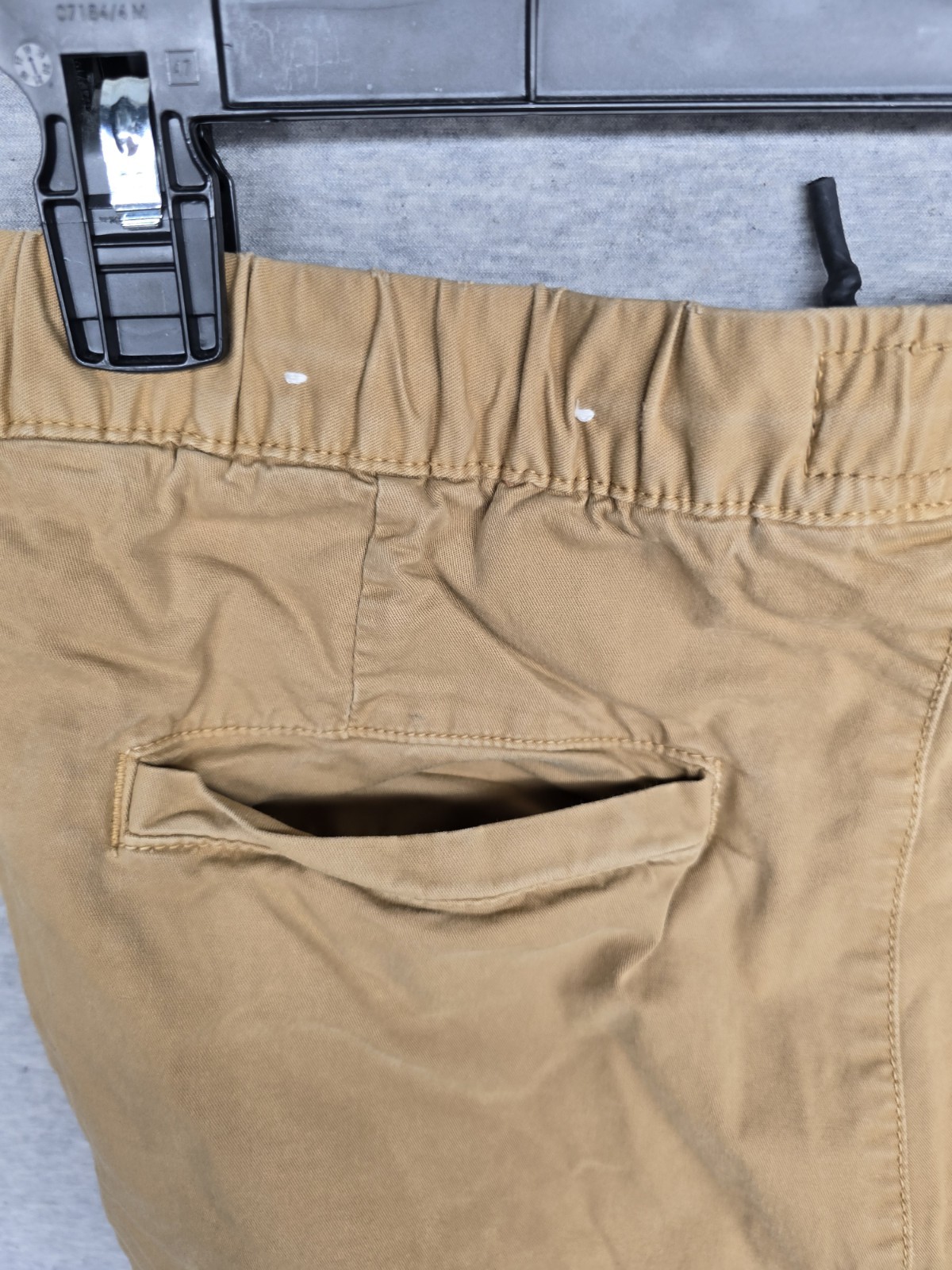 American Eagle Next Level Flex Men’s Khaki Joggers Sz Small