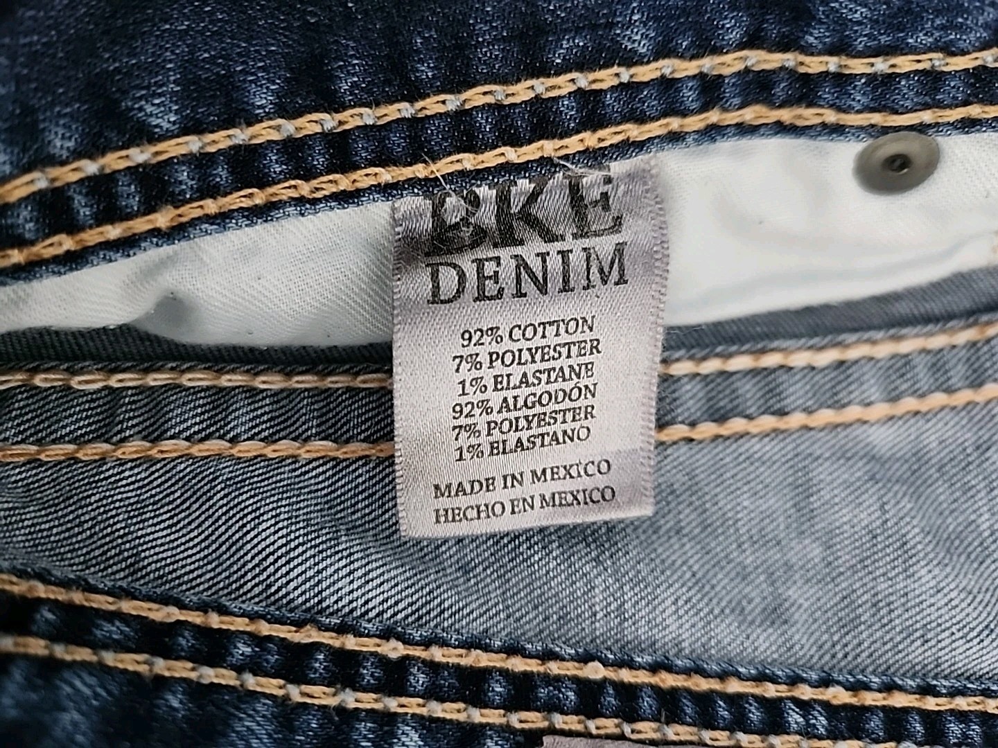 Buckle BKE Tyler Straight 34XL Medium Wash Whiskering Men’s Blue Jeans 34/35