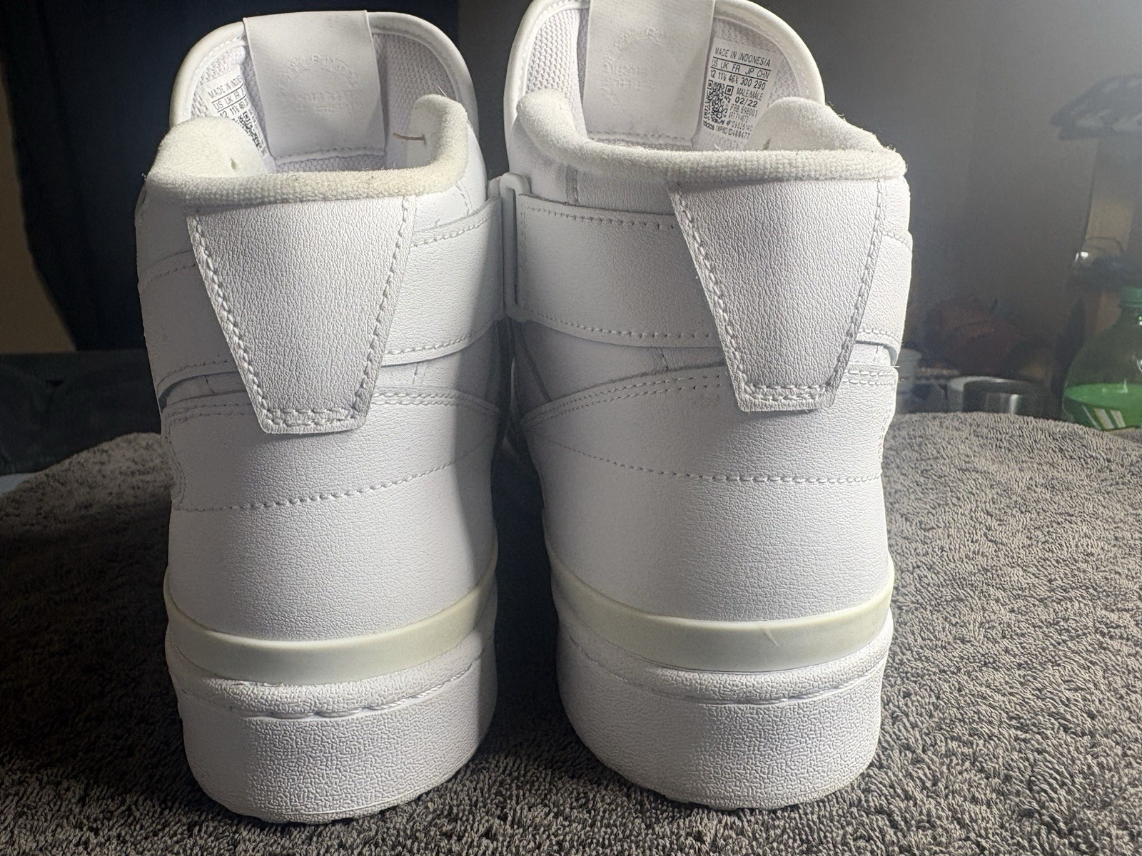 adidas Forum Mid Triple White Men’s Leather Mid Top Sneakers FY4975