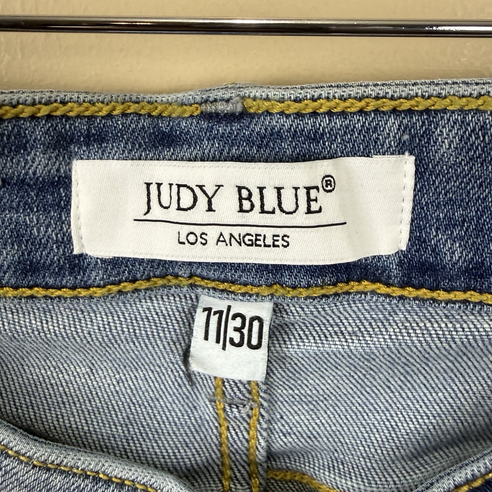 Judy Blue High Waist V-Front Vintage Wash Straight Denim Jeans – Size 11 / 30