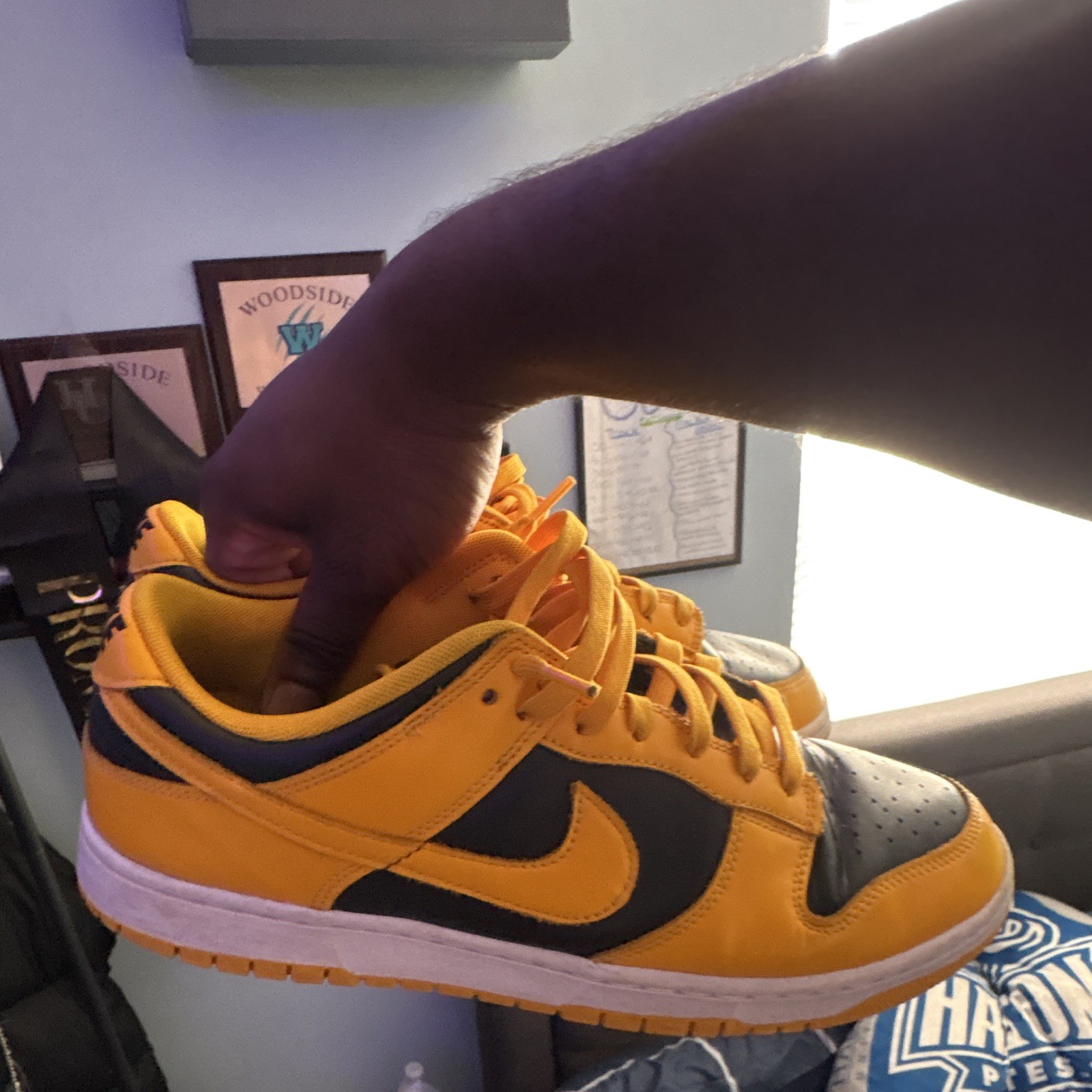 Nike Men’s Dunk Goldenrod Low Top Athletic Sneakers Yellow/Black
