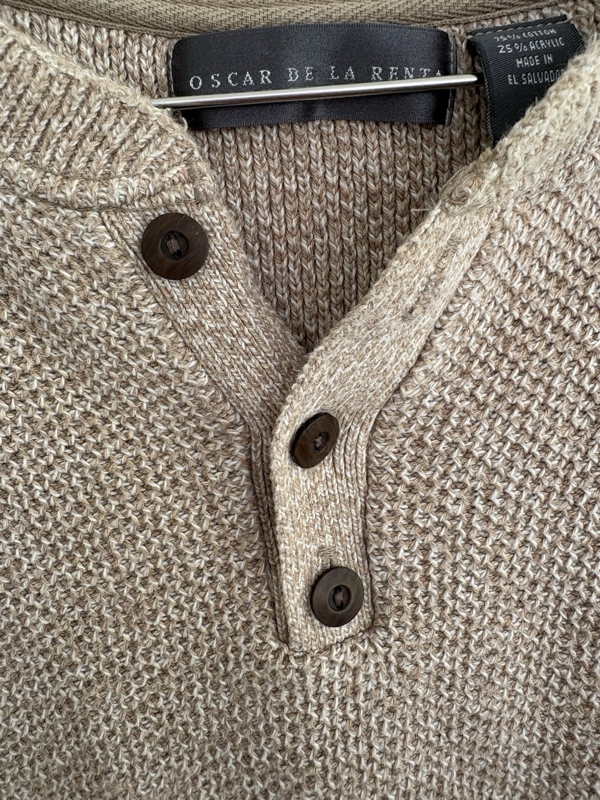 Oscar de la Renta Men’s Large Beige Henley Sweater Textured Knit Pullover Casual