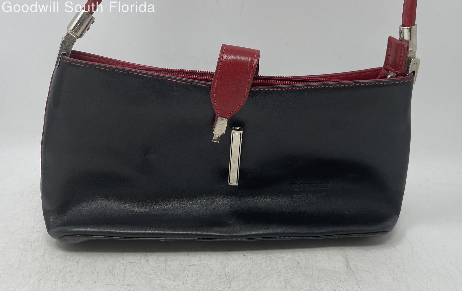 Florence Womens Black Red Leather Inner Pocket Push Lock Zip Top Shoulder Bag