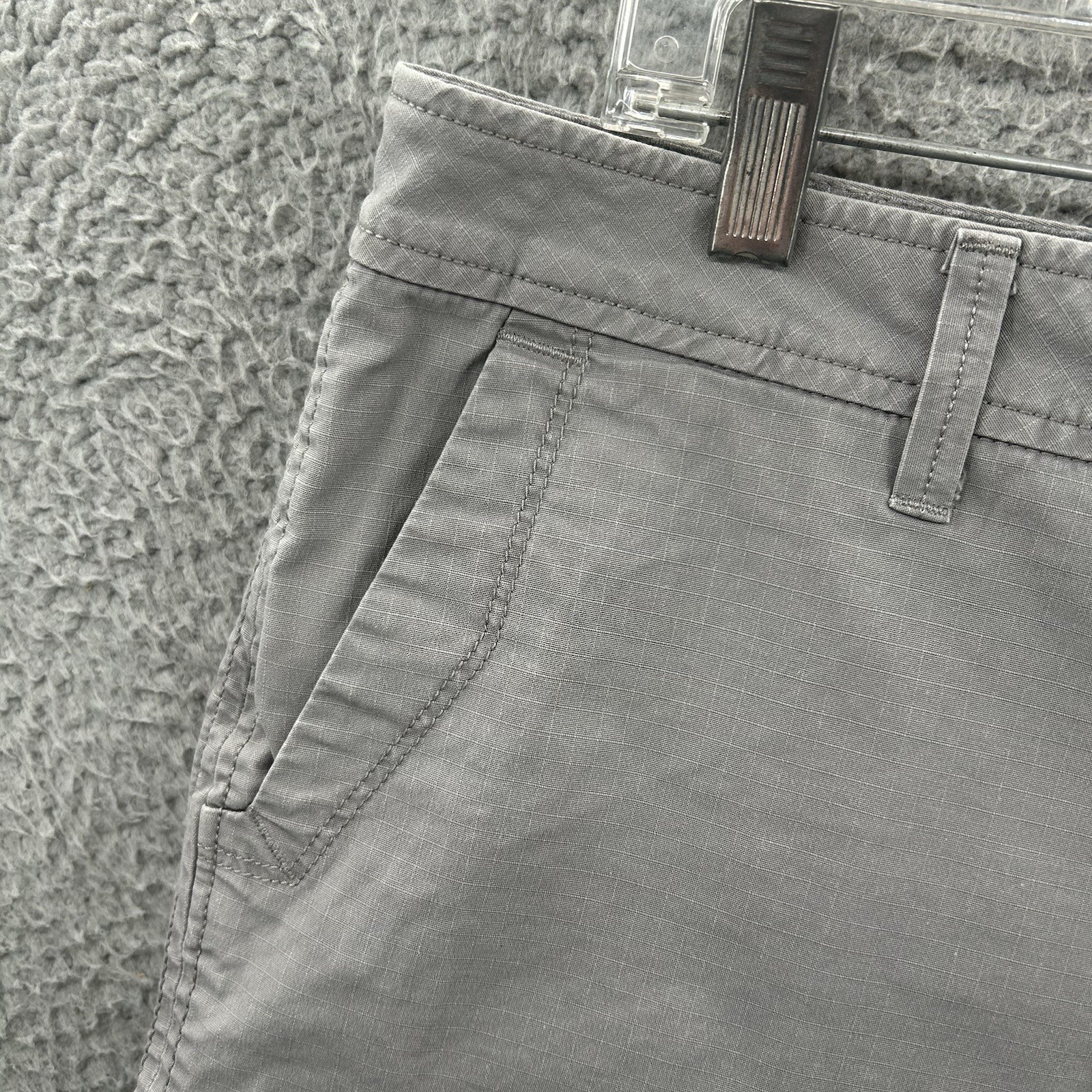 Eddie Bauer Shorts Petite 14 Gray Slightly Curvy Cargo Ripstop Canvas Chino 14P