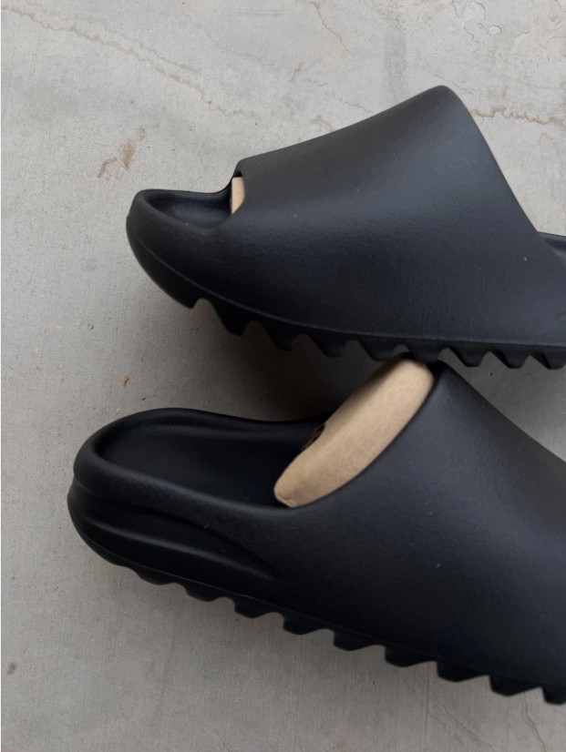 Yeezy Slide YZY YS-01 Black AUTHENTIC NEW With Dust Bag 6-12M