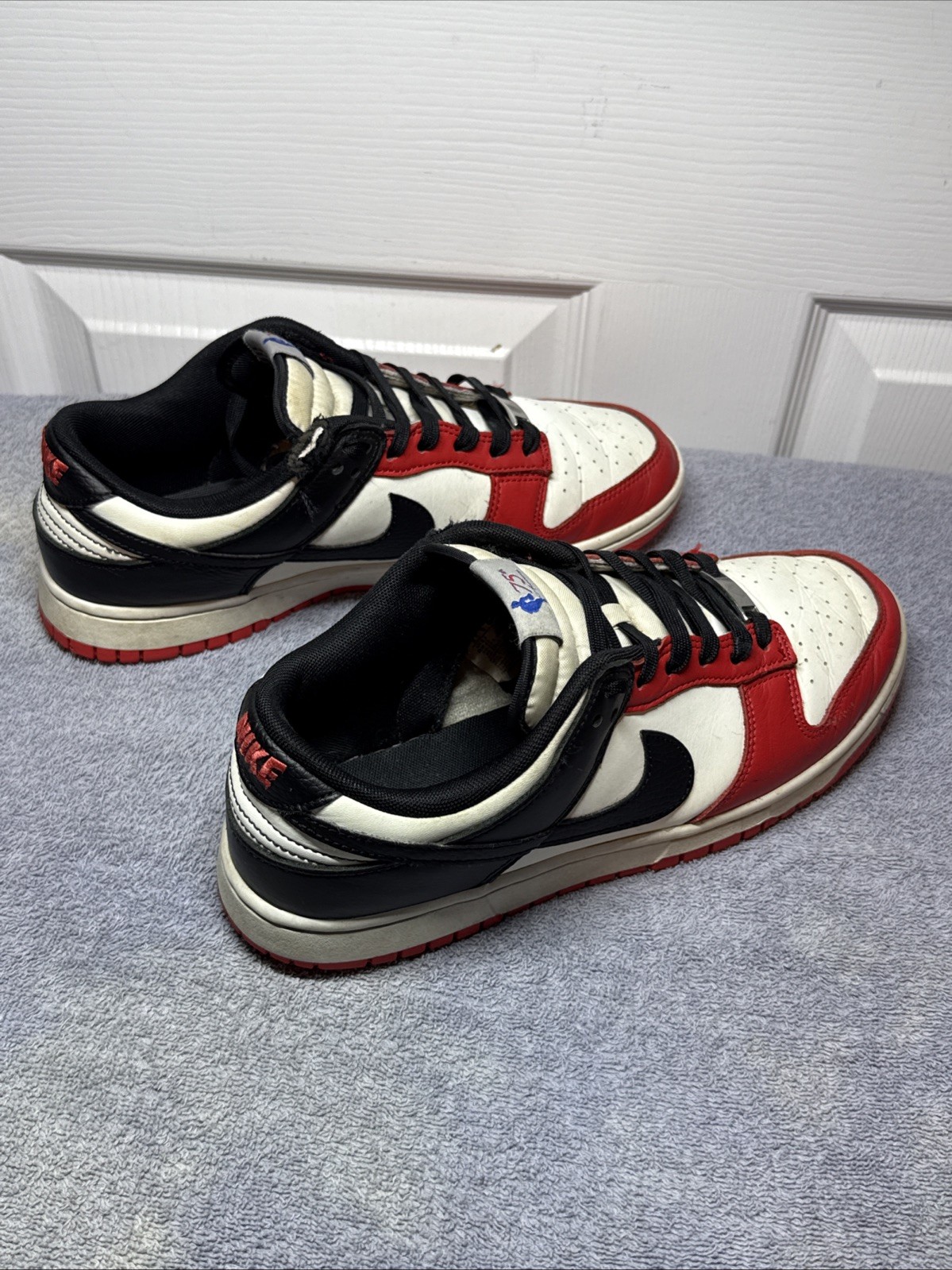 Nike Dunk Low EMB NBA 75th Anniversary Chicago DD3363-100 Size 9.5 Men’s