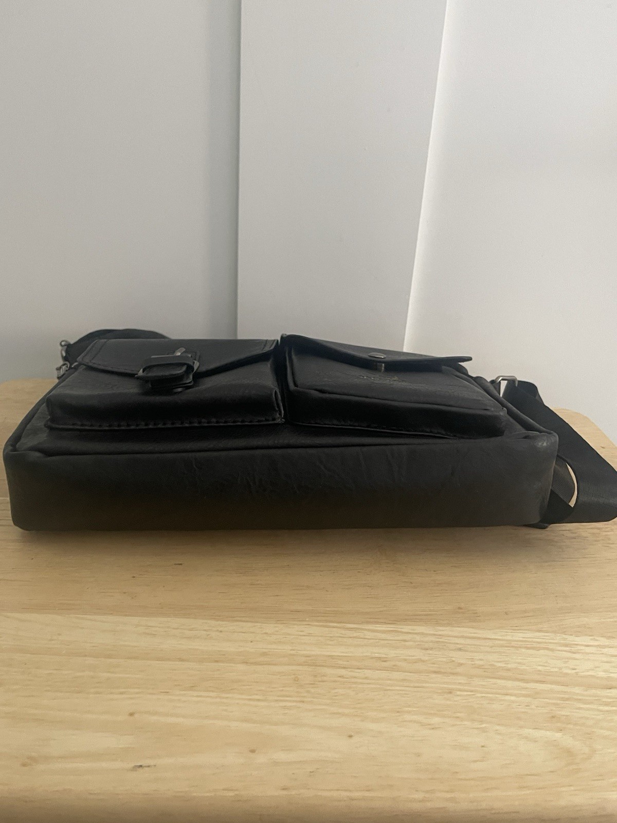 WEIXIER Black Messenger Bag Medium Top Handle Crossbody Strap Zip Buckle Snap