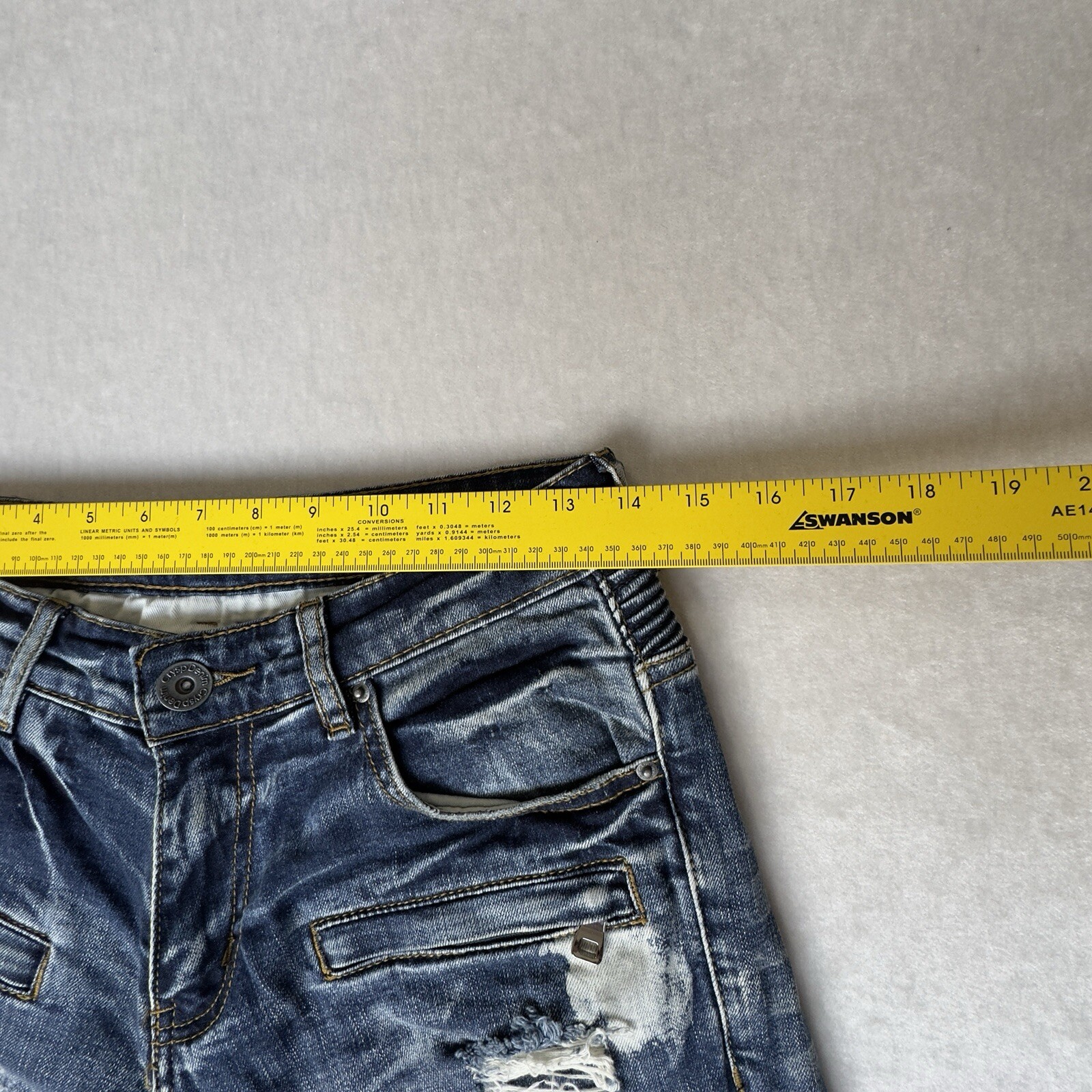 NWOT – Crysp Denim – Size 29×32 – Zipper Moto Skinny Jeans – Acid Wash Blue