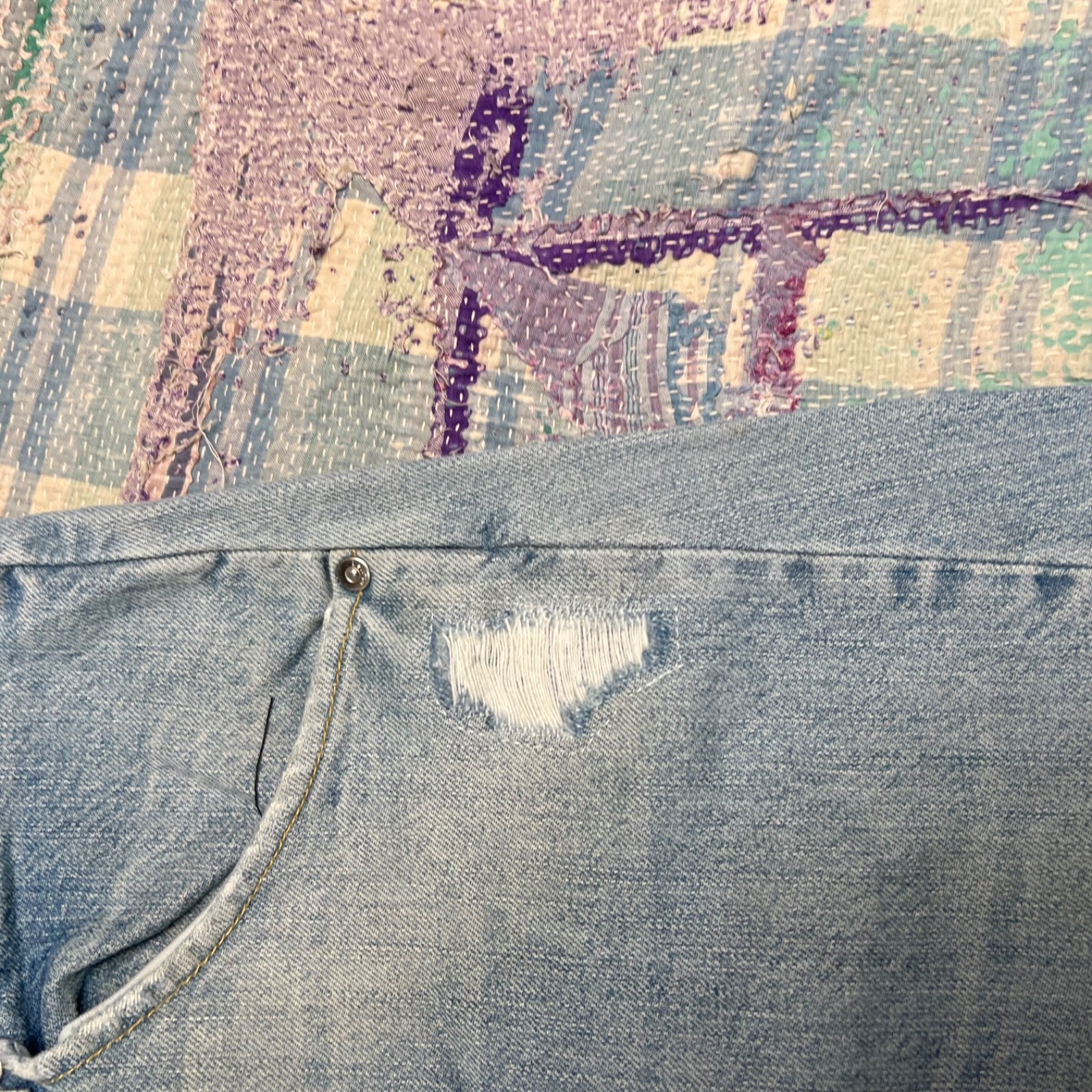 Vintage Levi’s Engineered Twisted Seams Cinch Back Blue Jeans 32×29 CROPPED