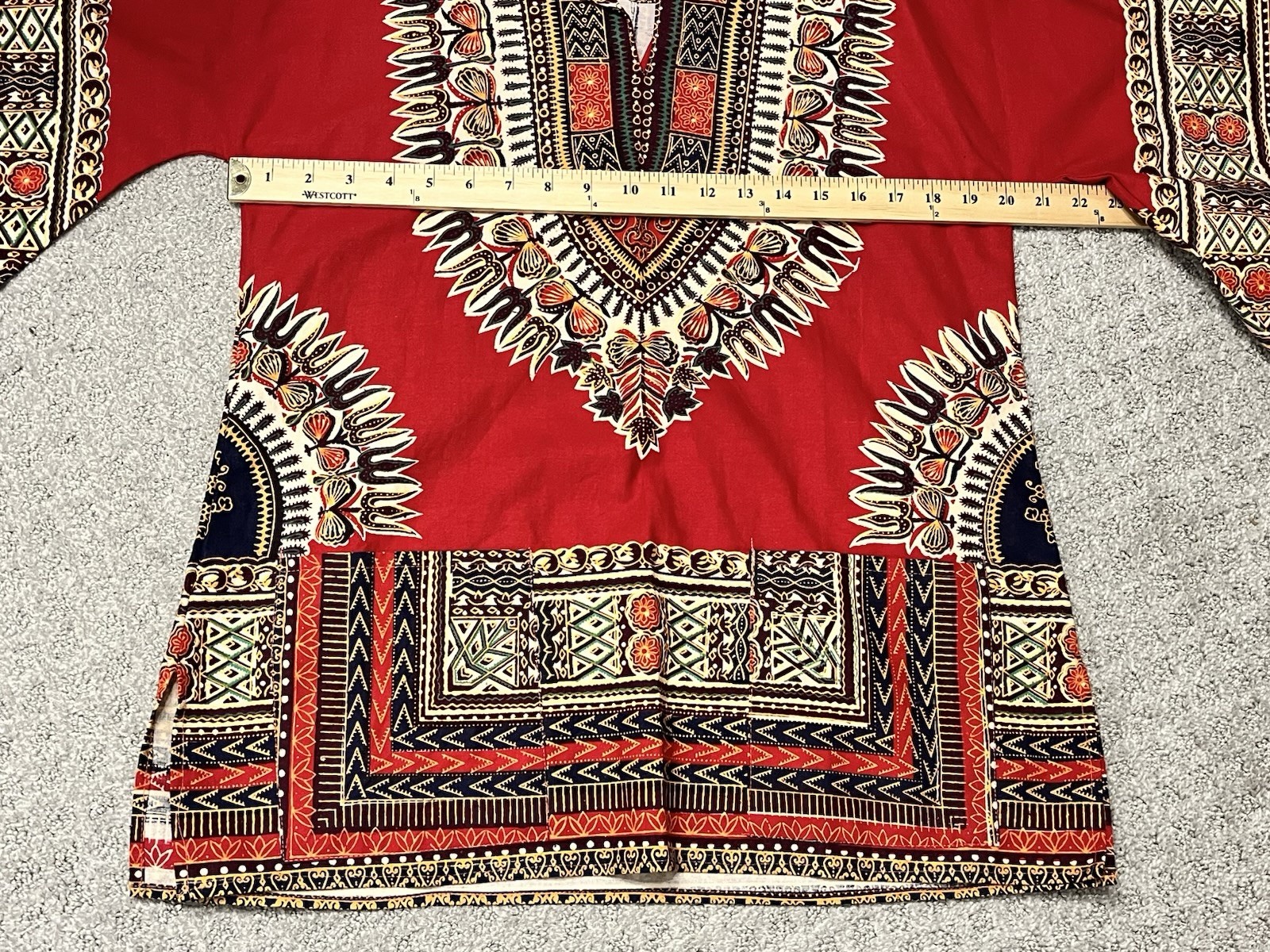 Kaiser VintageAfrican Dashiki Top. Multi Color Medium. Short Sleeve. 100% Cotton