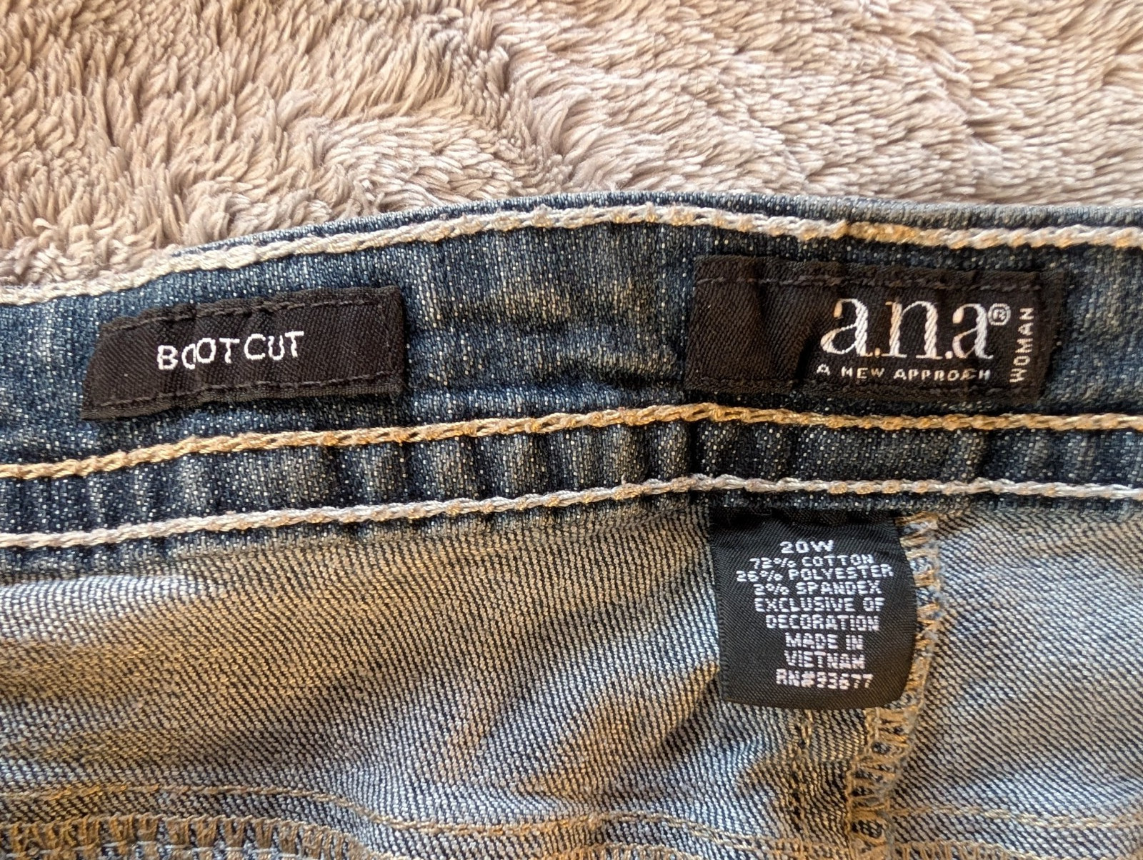 A.N.A a New Approach Jeans Women’s Size 20W Blue Boot Cut Embroidered Pockets