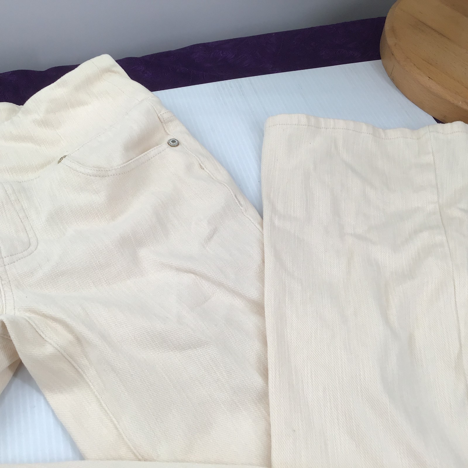 DG2 New XS Cream Colored – 94% Cotton/6% Spandex Diane Gilman Pants