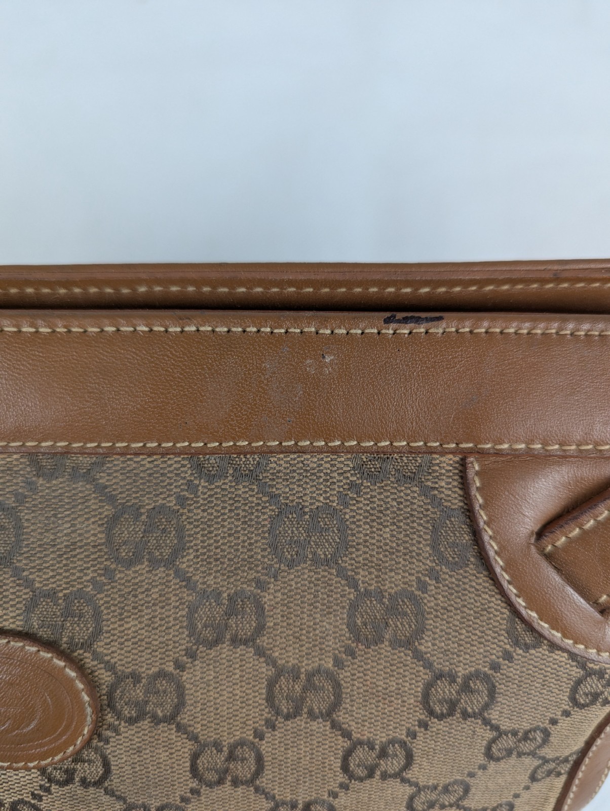 Vintage Gucci GG Supreme monogram pouch Handbag Brown Canvas Leather.