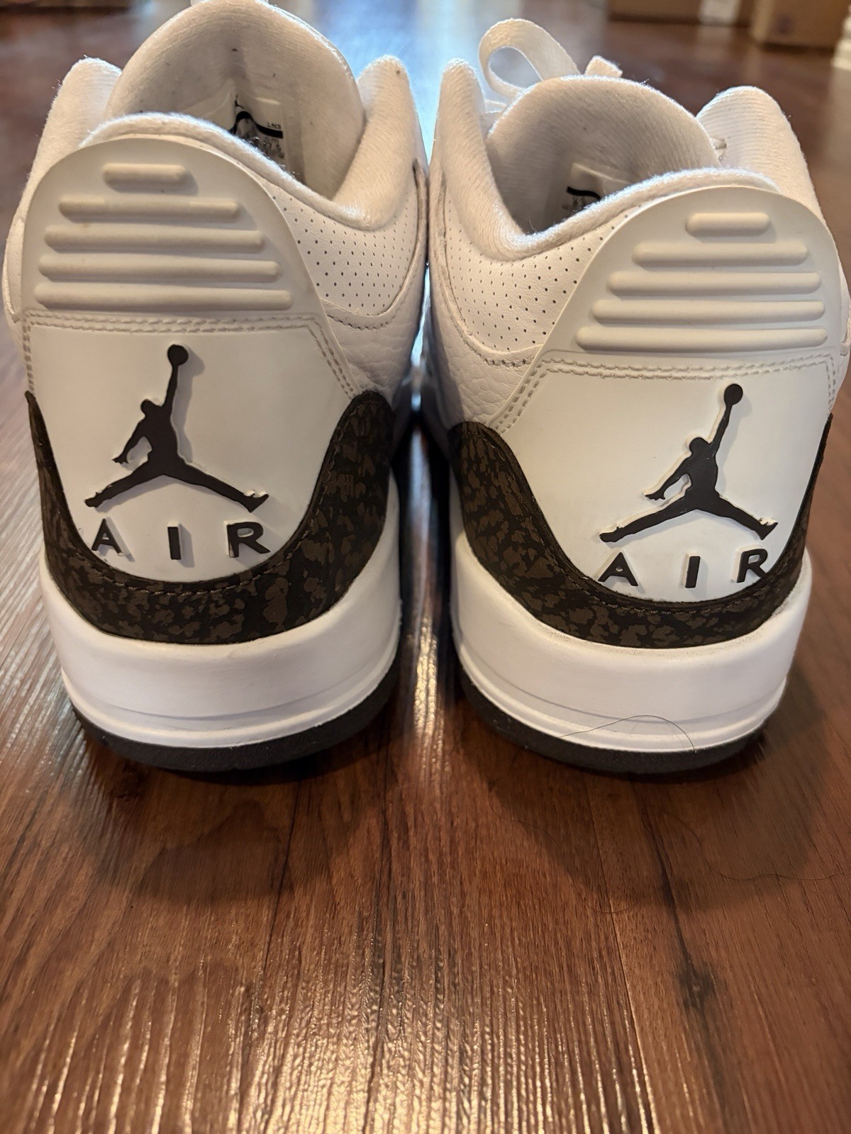 Air Jordan 3 Retro 2018 Mocha – Size 9.5