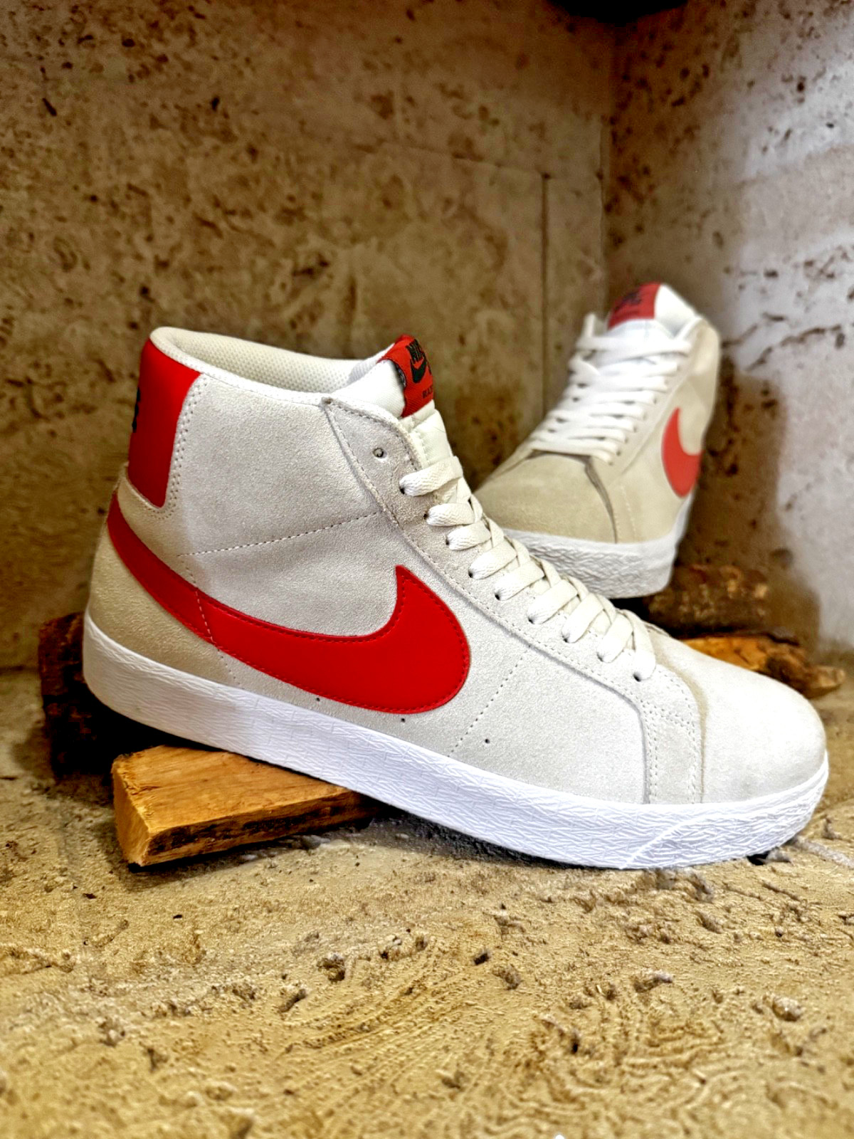 Size 11.5 – Nike Zoom Blazer SB Mid Phantom Cosmic Clay