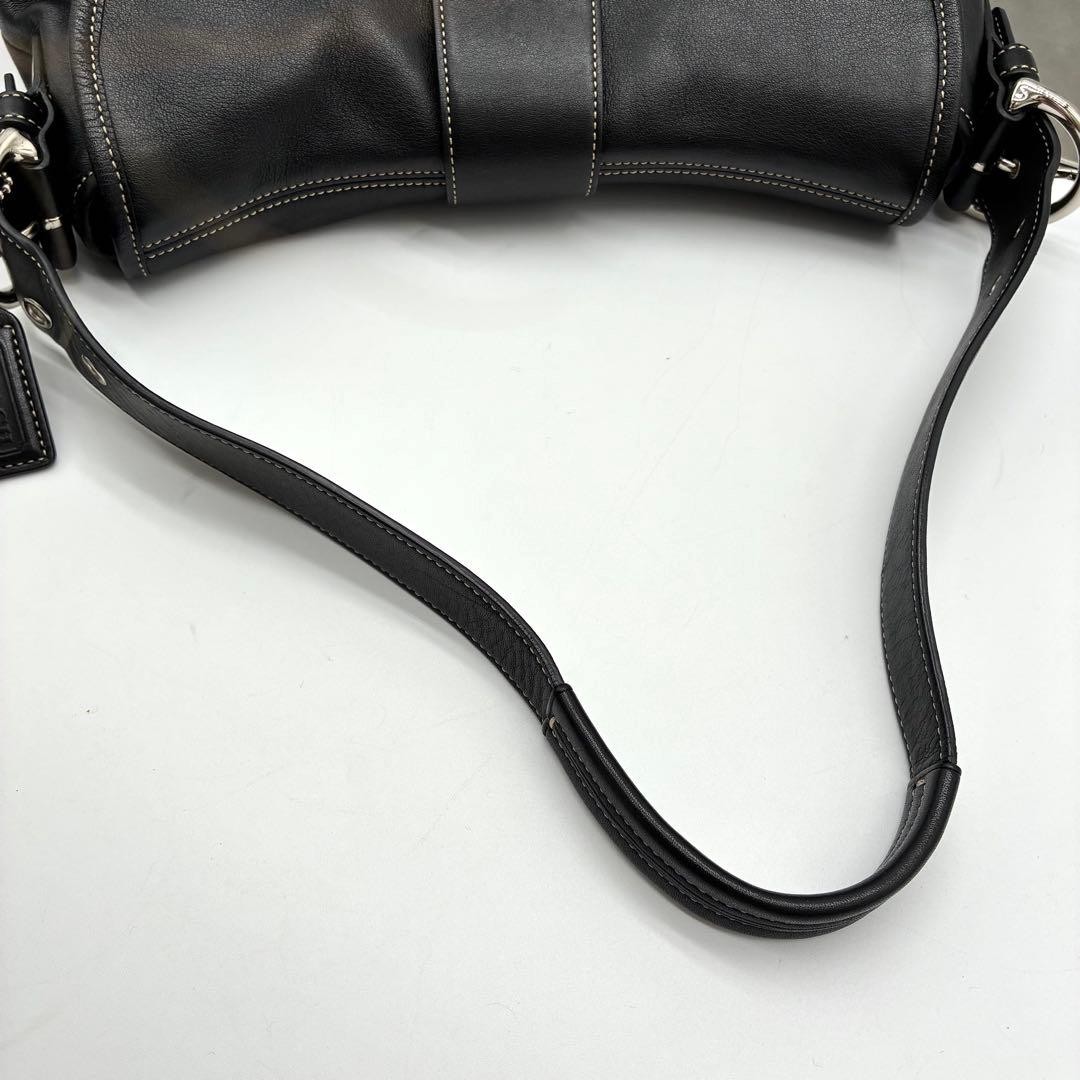 COACH Soho Hobo Shoulder Bag Black Leather Pre-Owned Charm Included 31x17x7 cm