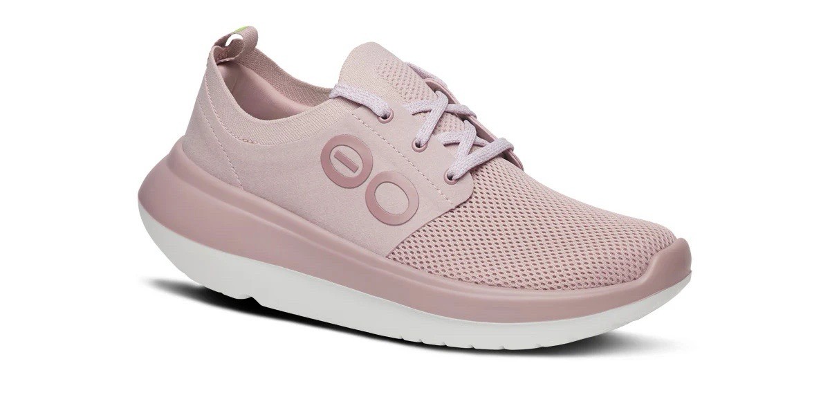 OOFOS Oomy Stride Stardust/White Size 8
