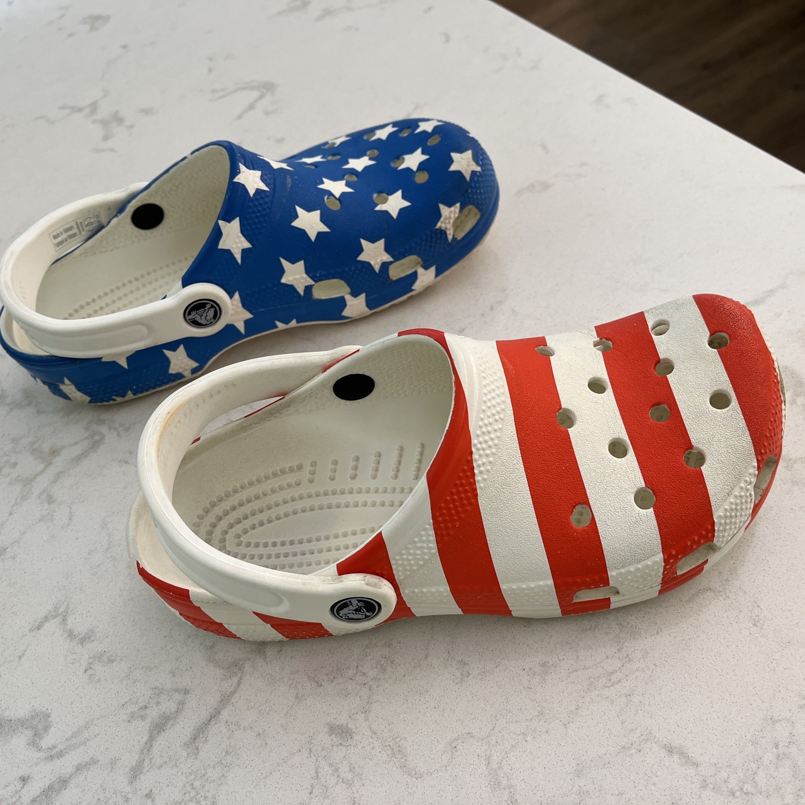 CROCS Unisex Patriotic Stars & Stripes Shoes Rubber Size W6 M4