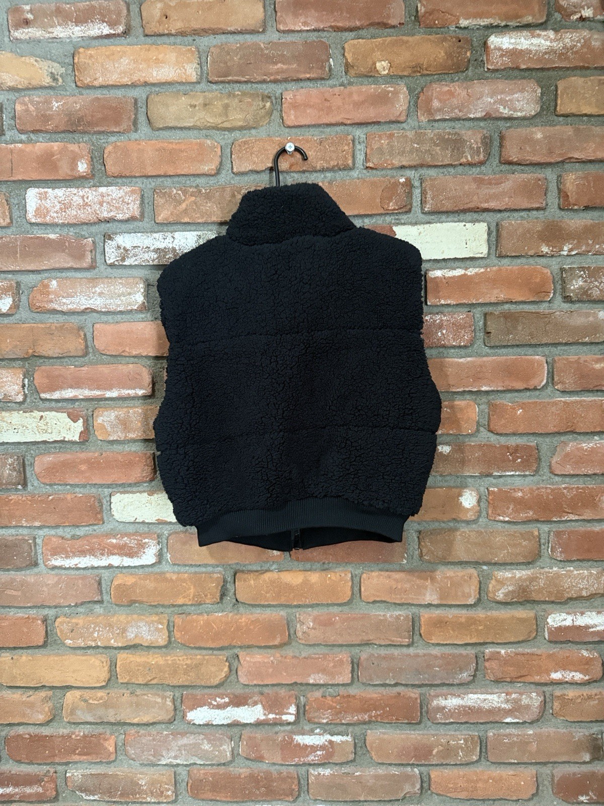 Fashion Nova Sharpa fleece Vest