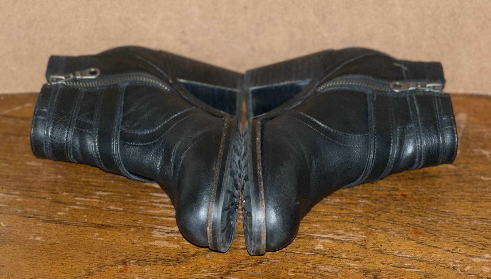 Ariat 450003278 Size 36.5M / US 6B Women’s Black Leather Zip Side Bootie Shoes