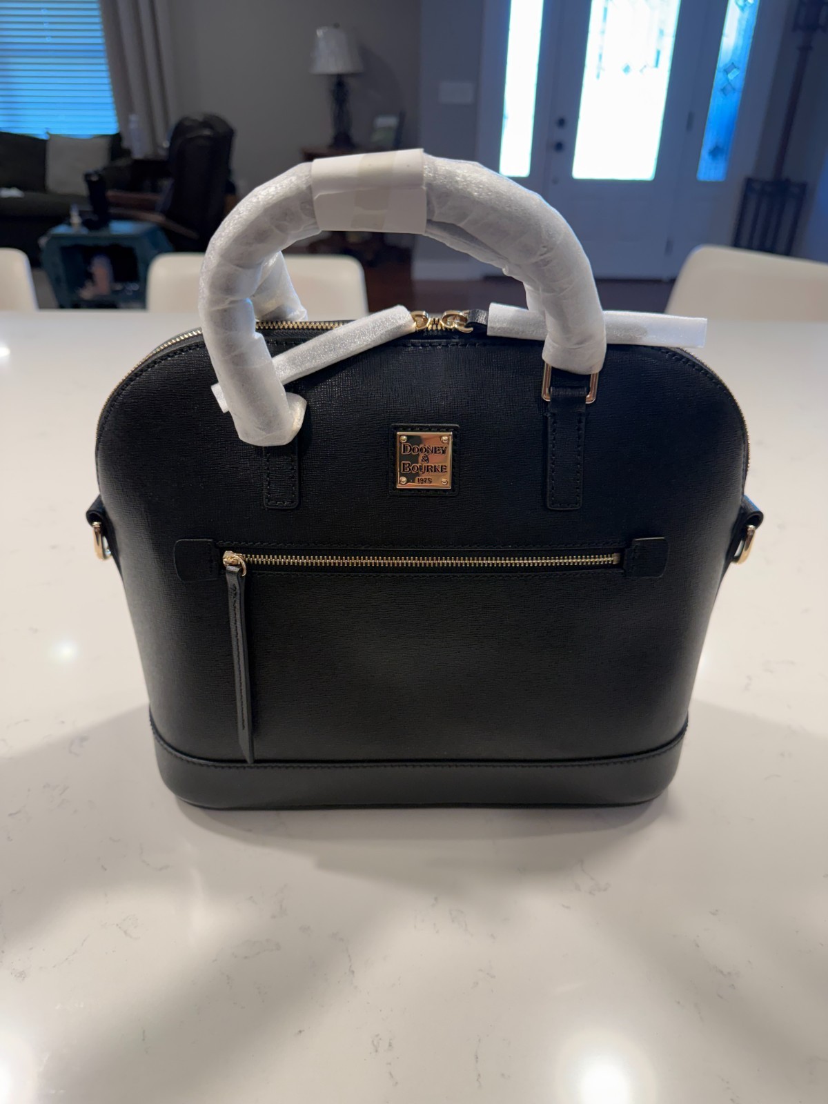 Dooney & Bourke Saffiano Domed Zip Satchel Women’s Leather Bag – Black – NWT