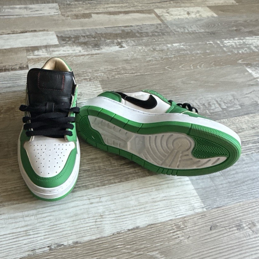 Jordan Air Jordan 1 Low Lucky Green Green/White/Black Lace Up DQ8394-301