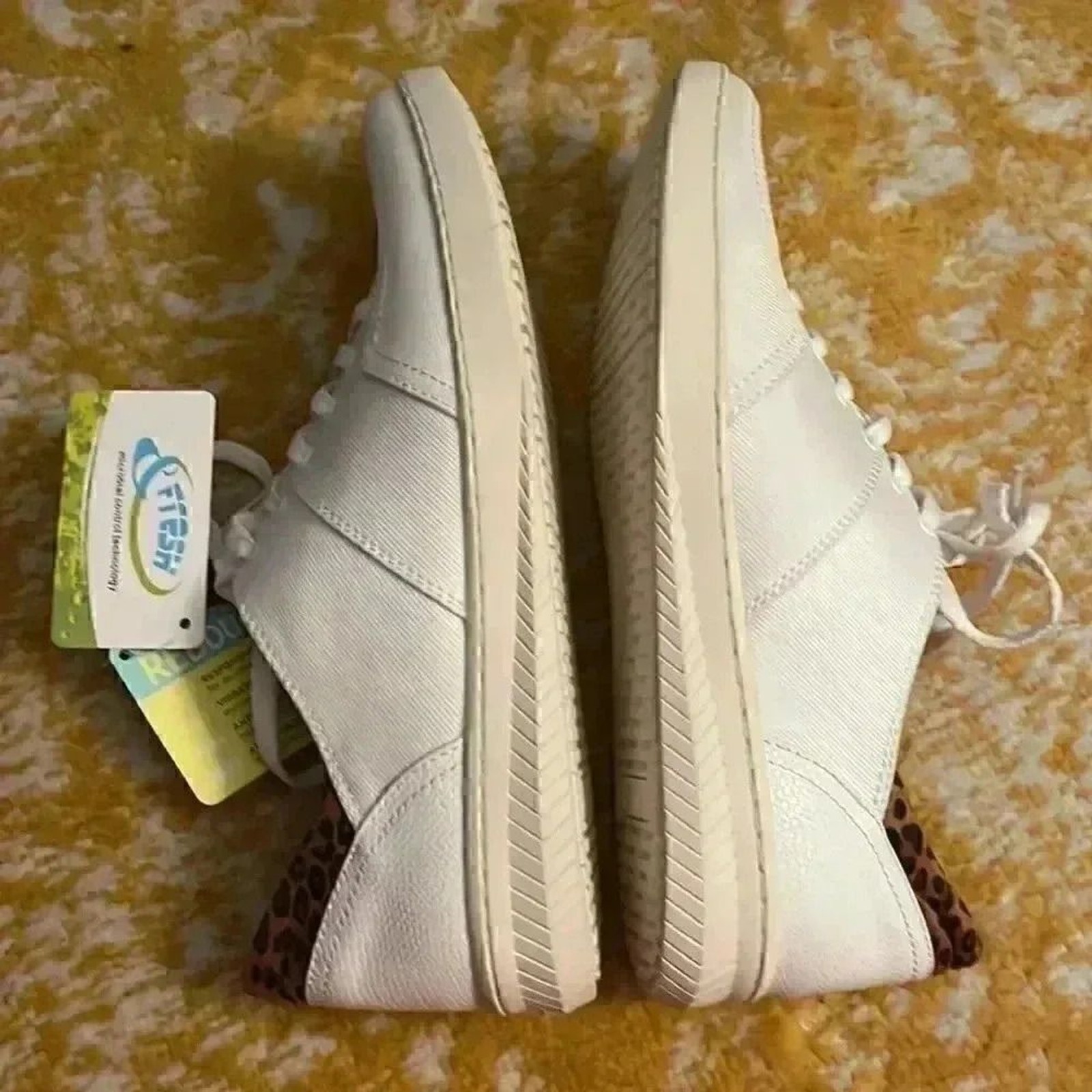 Bear traps canvas anti-microbial sneakers with leopard print detail 8.5 NWOB