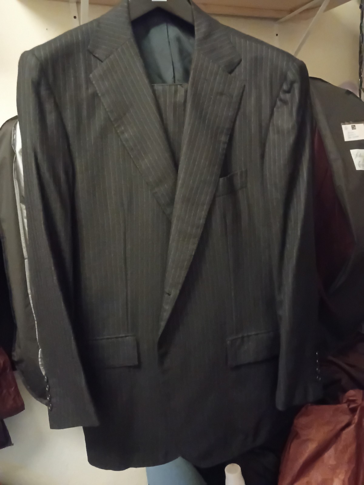 Kiton Charcoal 100% Cashmere Flannel Striped 2-Piece Suit Men’s 42R 36W 29I