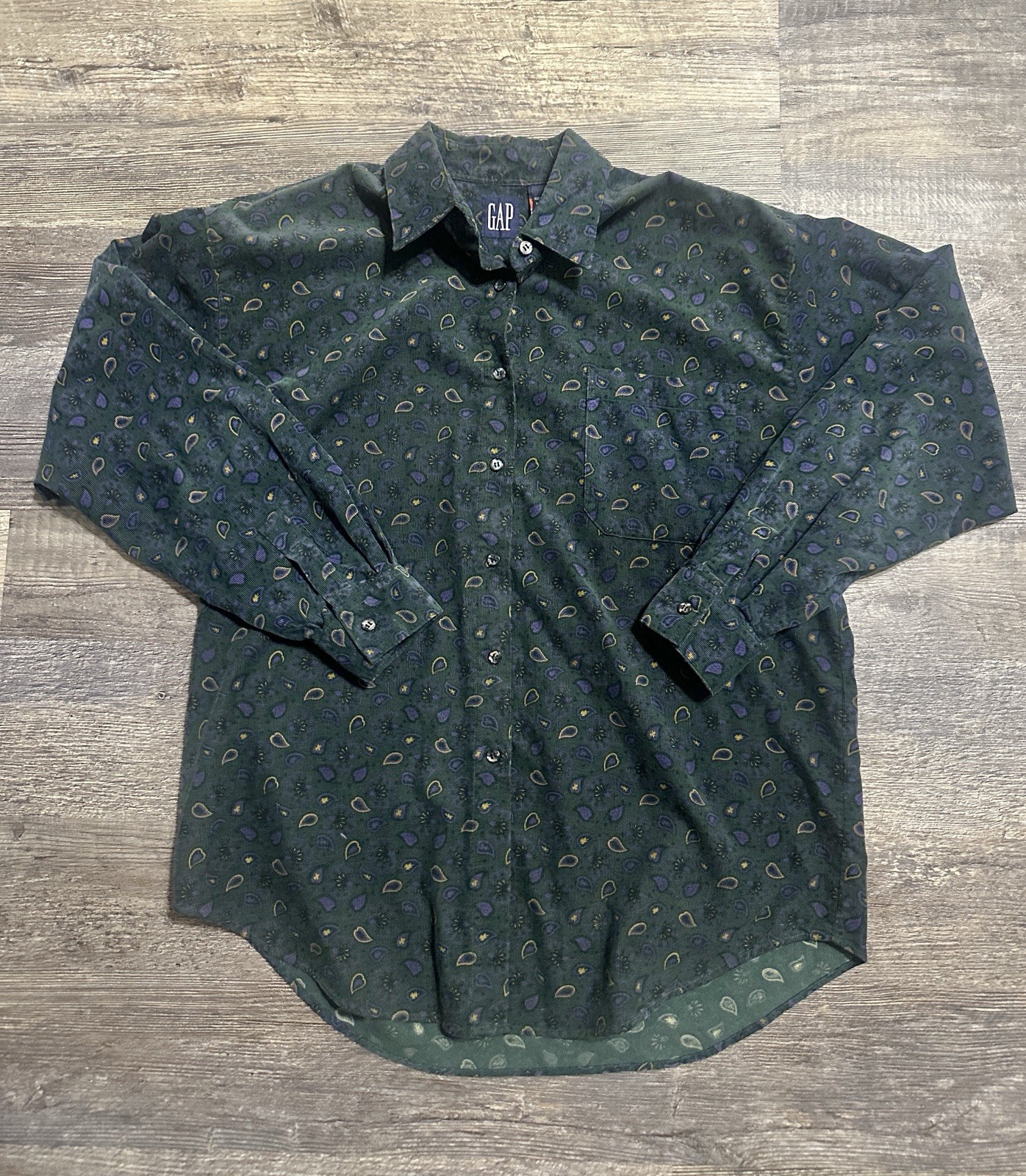 Vintage 90s GAP Men’s Green Paisley Pinwale Corduroy Button-Up Shirt – Large