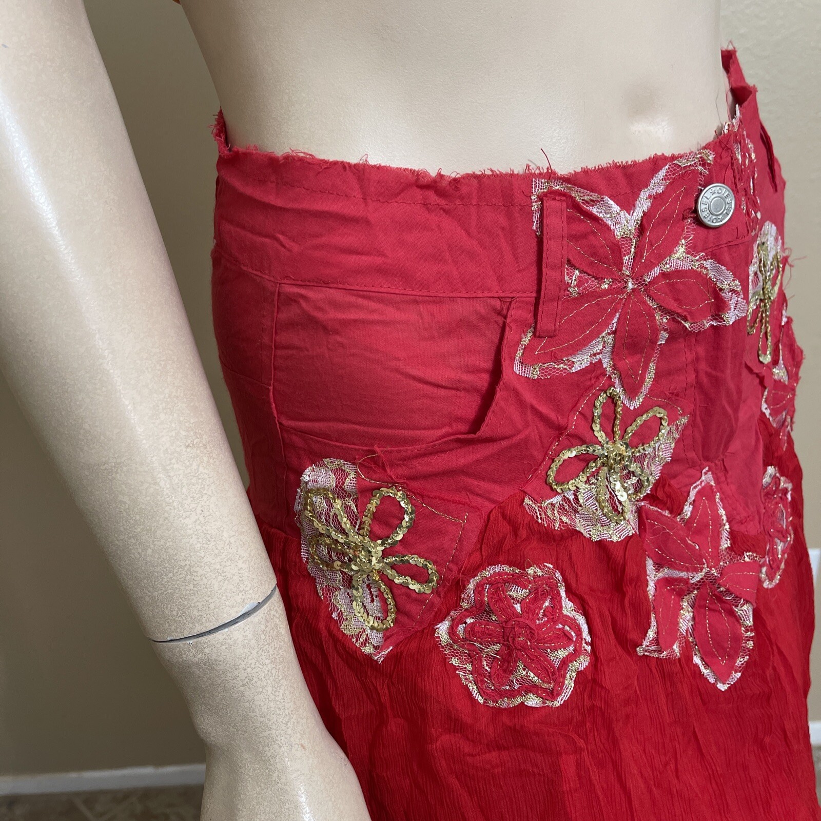 Women’s Red Silk Casual Beaded Embroidered Ruffle Zipper Size M(6-8) Skirt