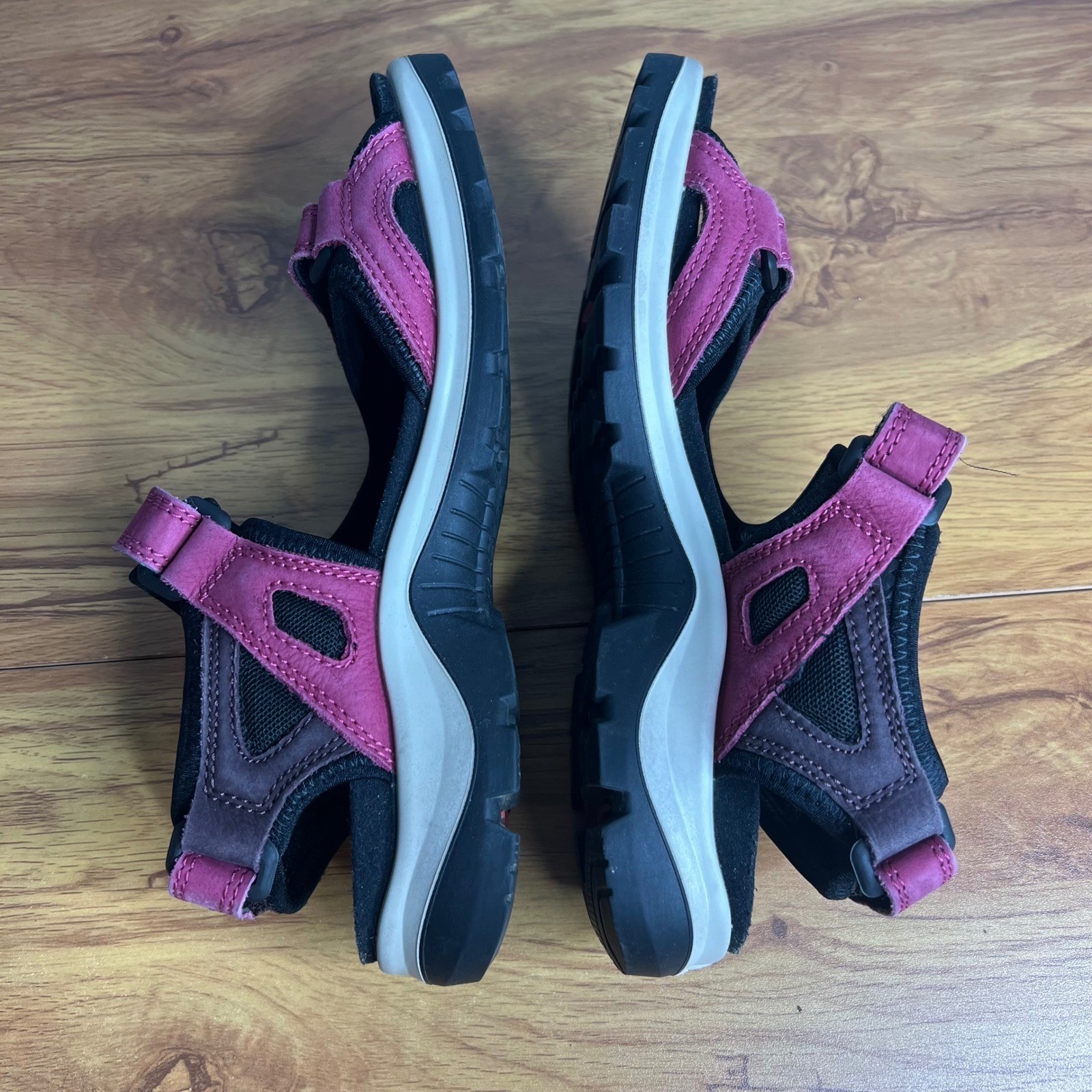 ECCO Offroad Yucatan Sandals Womens Size 40 Hiking Sport Outdoor Strappy Walking