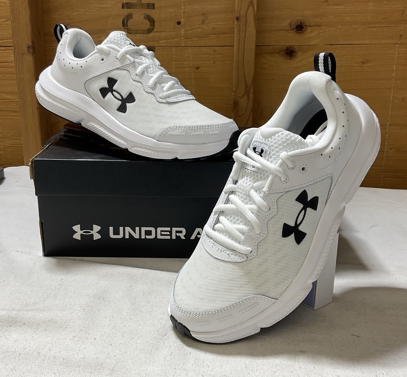 Under Armour Men’s UA Charged Assert 10 3026175-104 Shoes White/Black US 9.5M H5