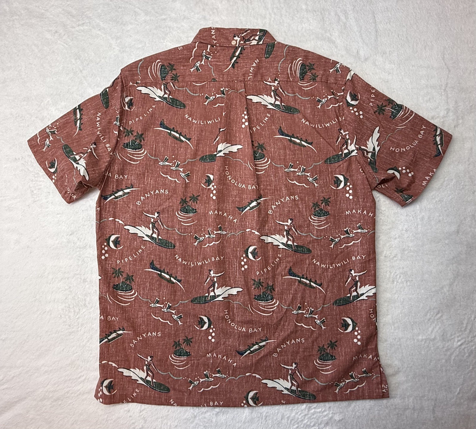 Reyn Spooner Ocean Chillin Classic Fit Hawaiian Aloha Shirt Mens MD. Surf Spots