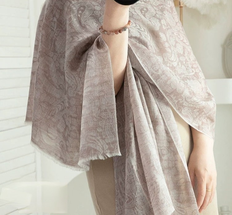 200-count Water-Soluble Wool Double-sided Cashew Jacquard 90x200cm Scarf