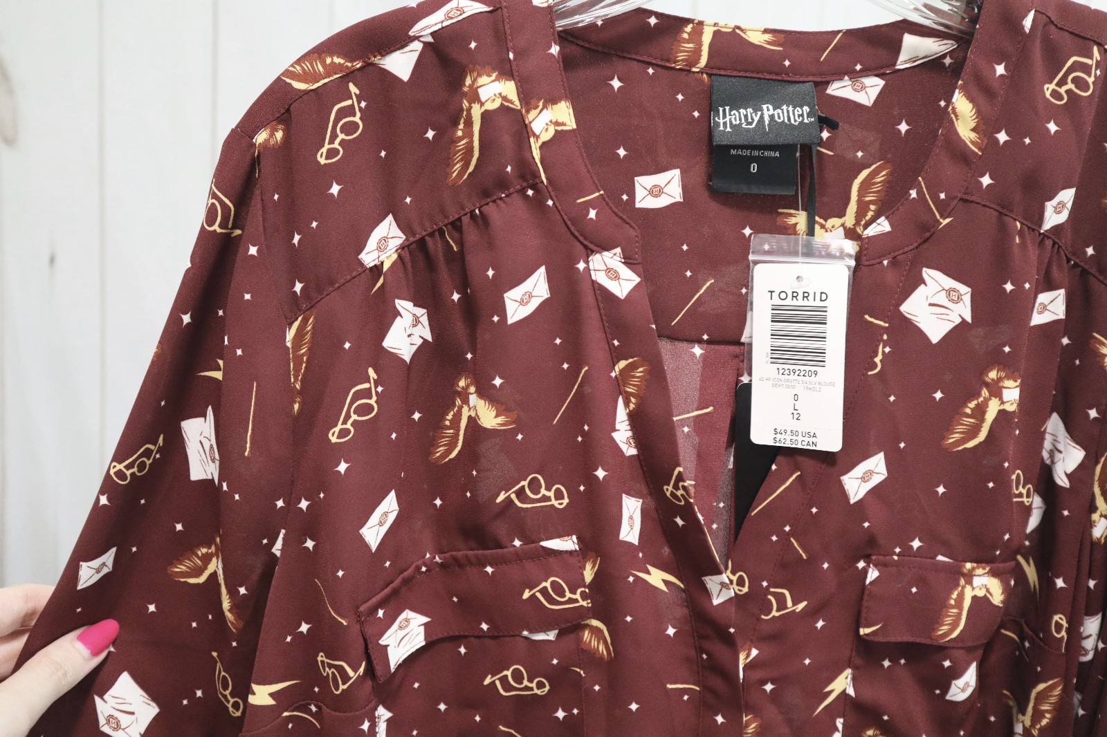 Torrid NWT Harry Potter Blouse Maroon Red Gryffindor Size 0 Harper Shirt Plus