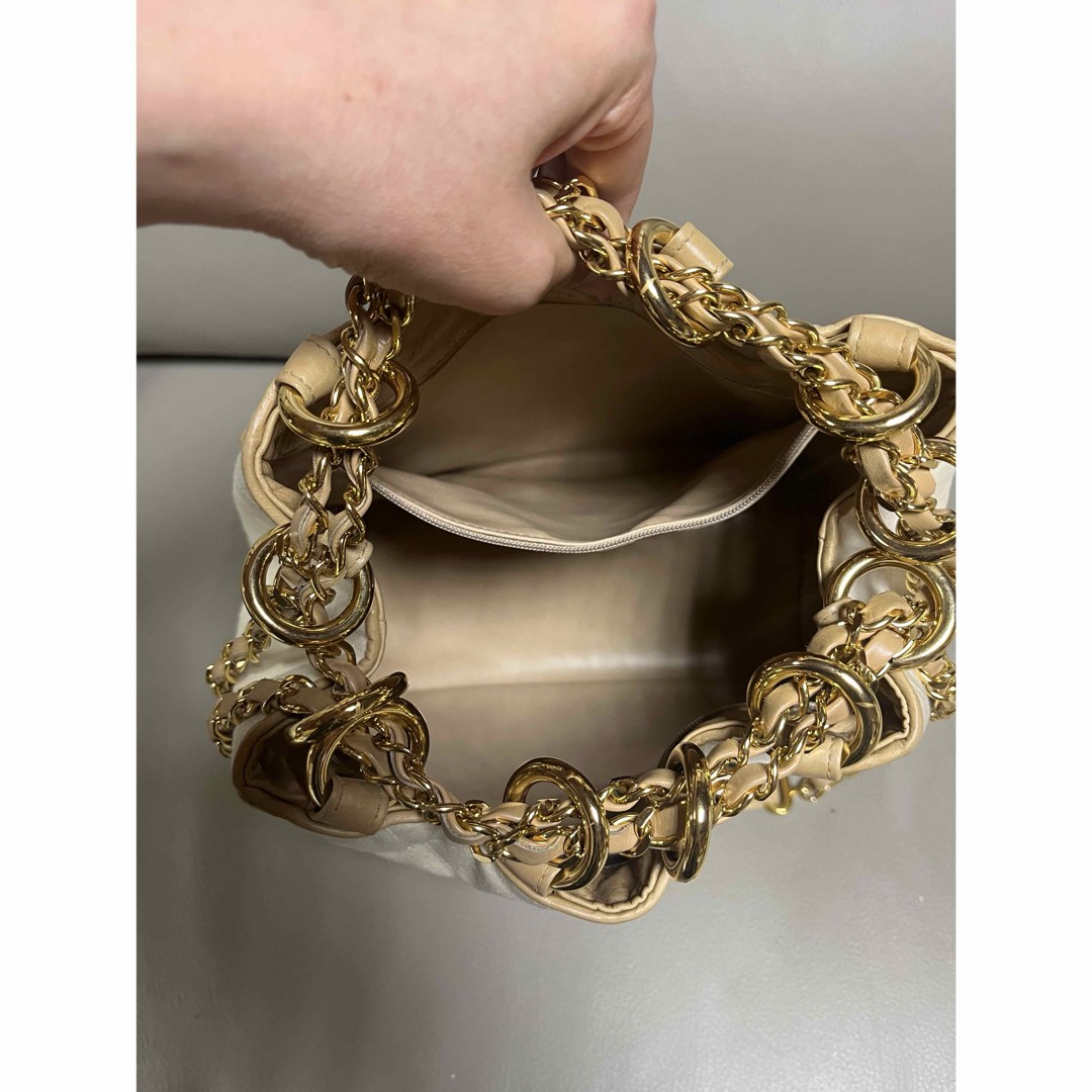 CHANEL Chain Shoulder Bag Leather Matelasse Ivory Beige Size: W:8.7 × H:7.9 in.