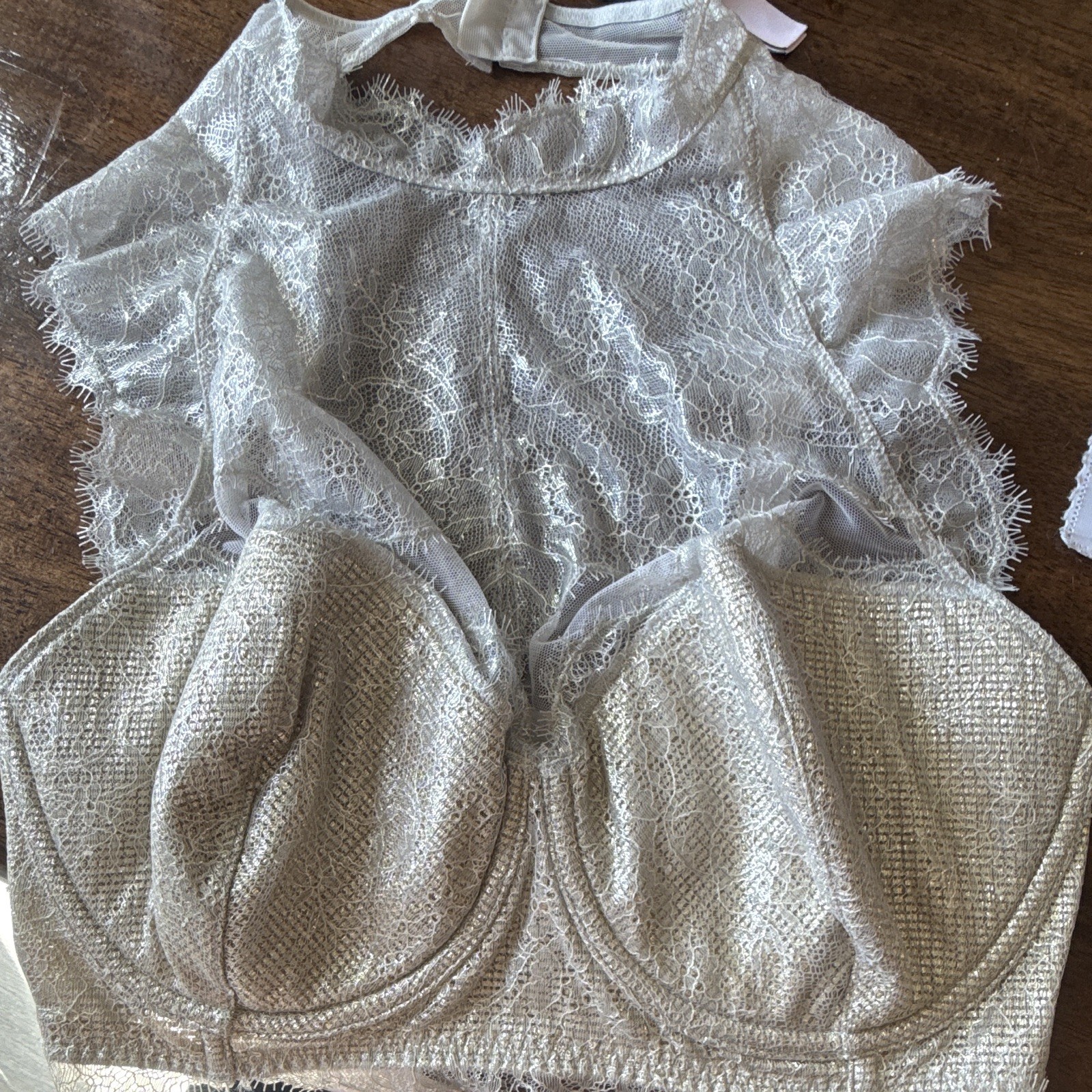 Victoria’s Secret Dream Angels 36DD Ivory Lace Lined Demi Underwire Bra