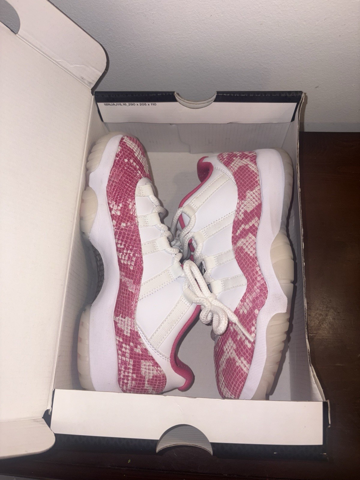 Jordan Air Jordan 11 Retro Low GS White/Pink Snakeskin Sneaker 7Y AH7860-106